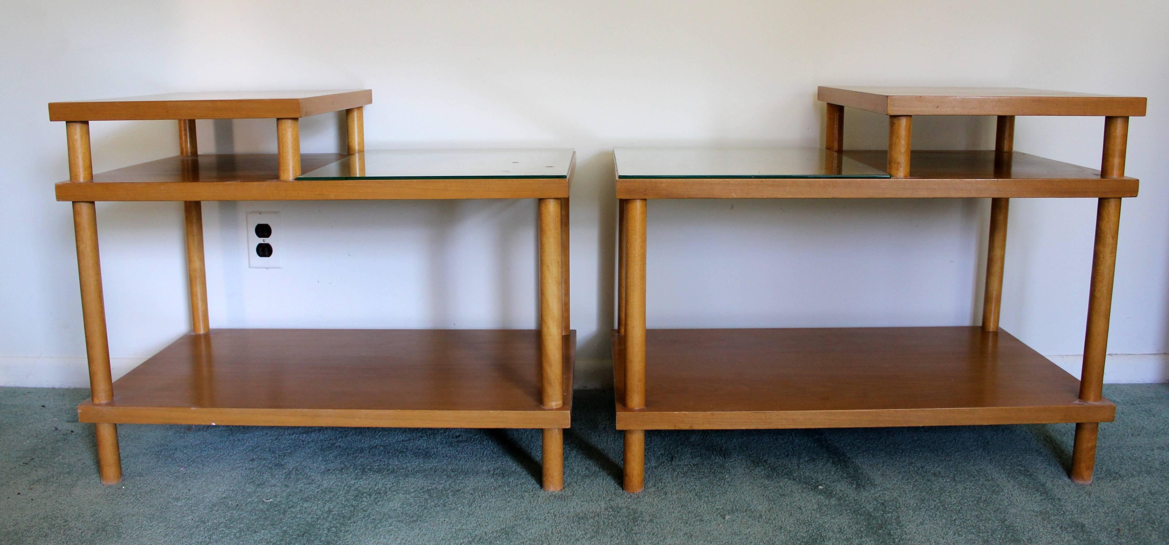 Mid-Century Modern Pair of Robsjohn-Gibbings Widdicomb Two-Tiered End Tables In Good Condition In Keego Harbor, MI