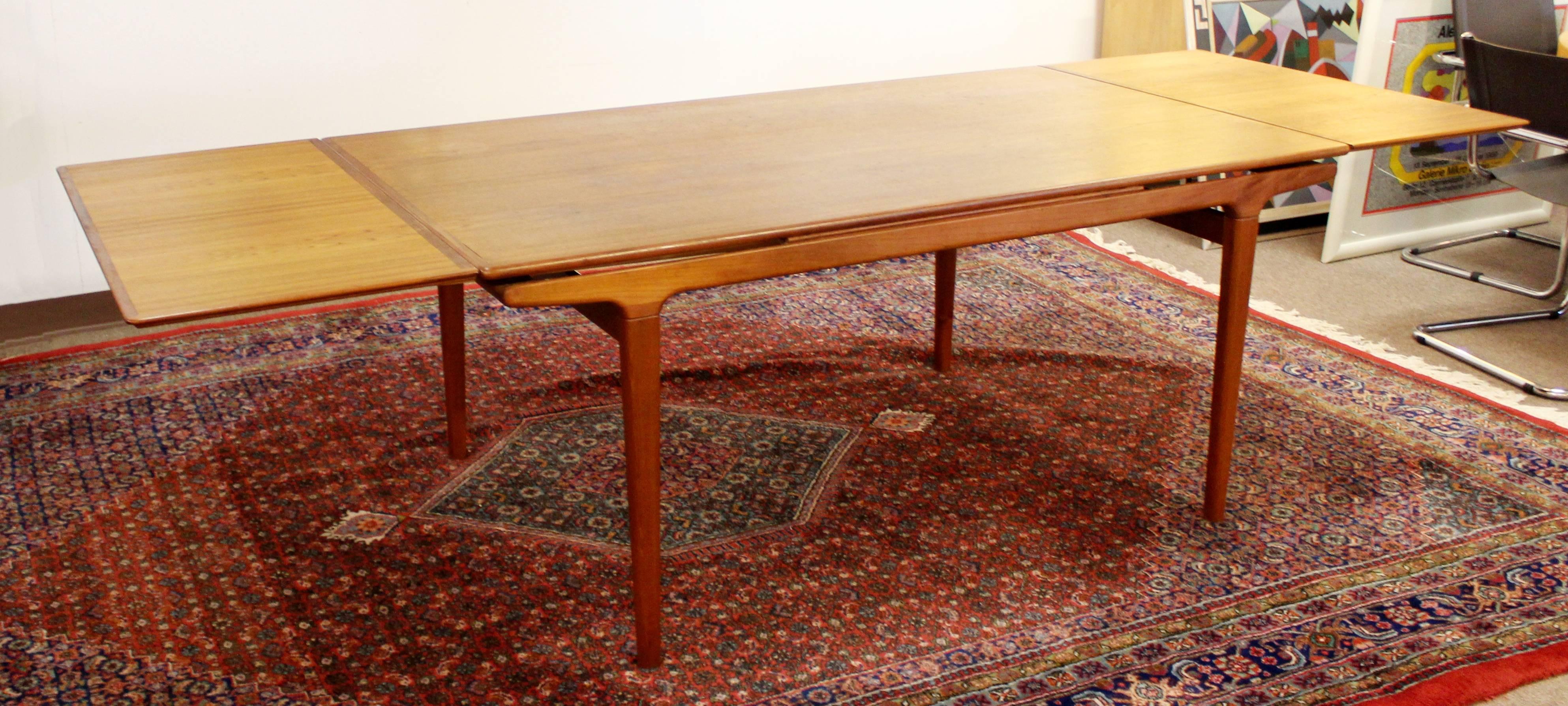 Mid-Century Modern Danish Teak Expandable Dining Table Six Chairs Two Leaves 2