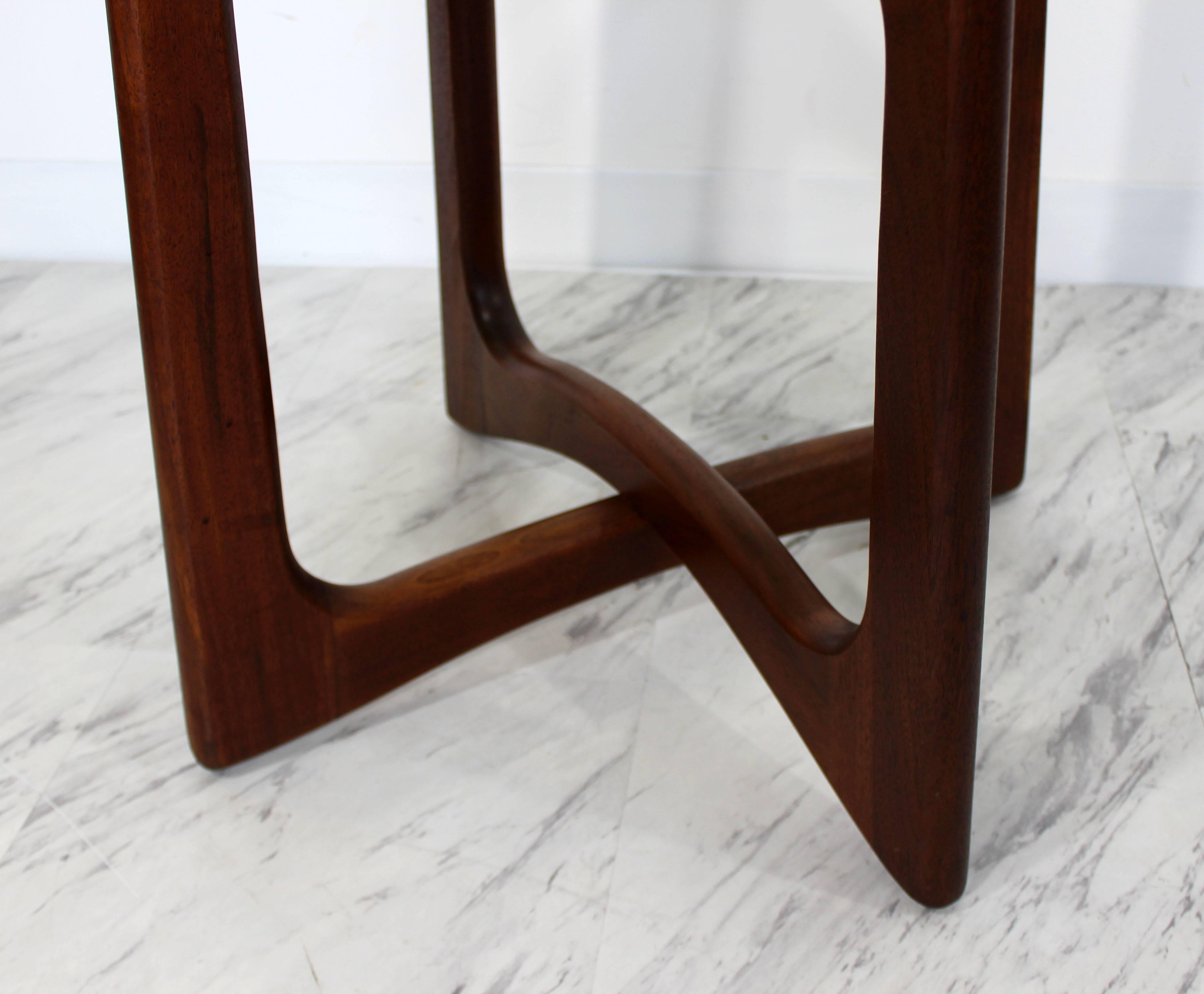 Mid-Century Modern Pair of Pearsall Walnut Boomerang Kidney Coffee and End Table 1