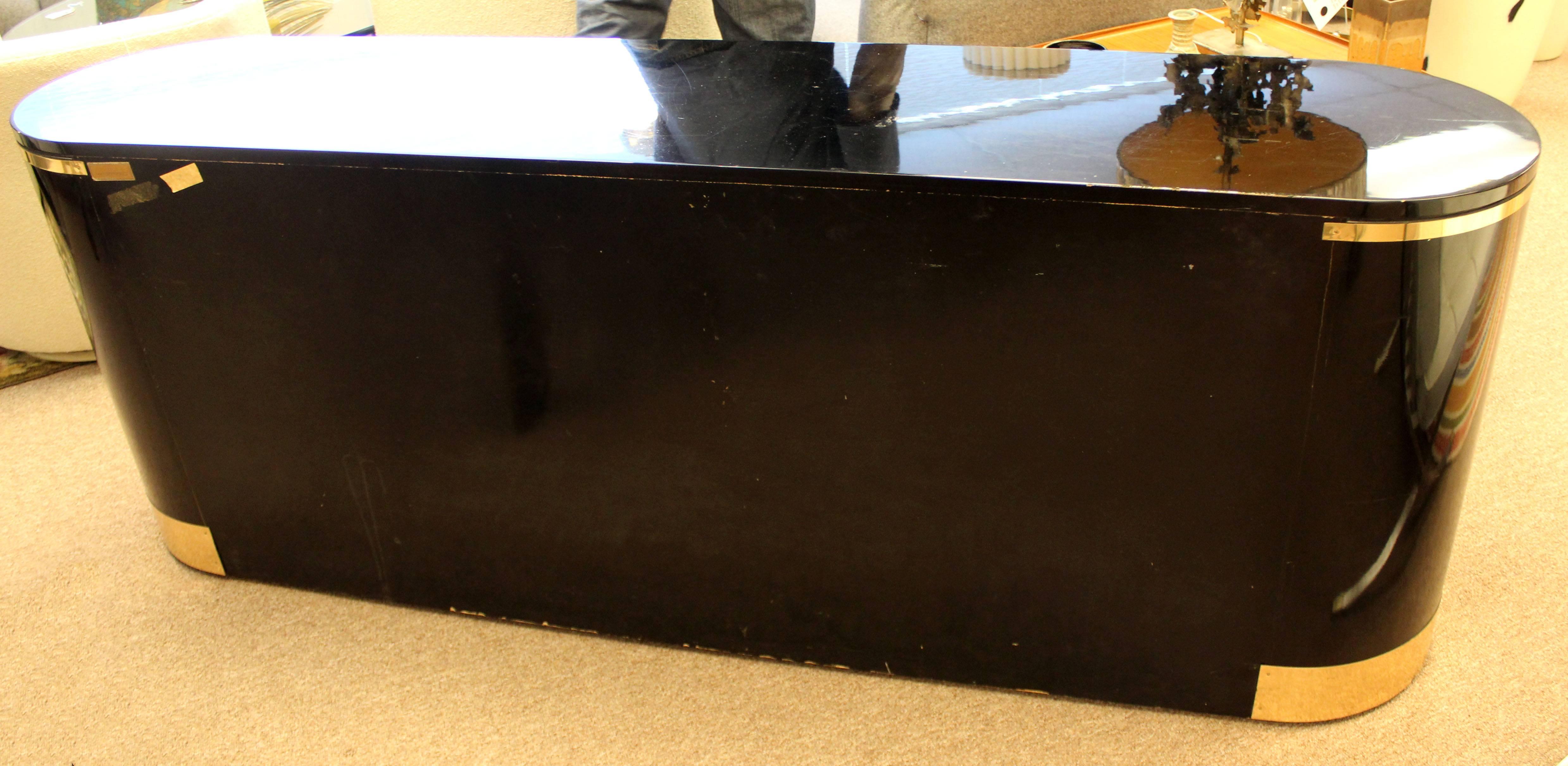 Mid-Century Modern Mastercraft Black Lacquer and Brass Console Credenza, 1970s 1