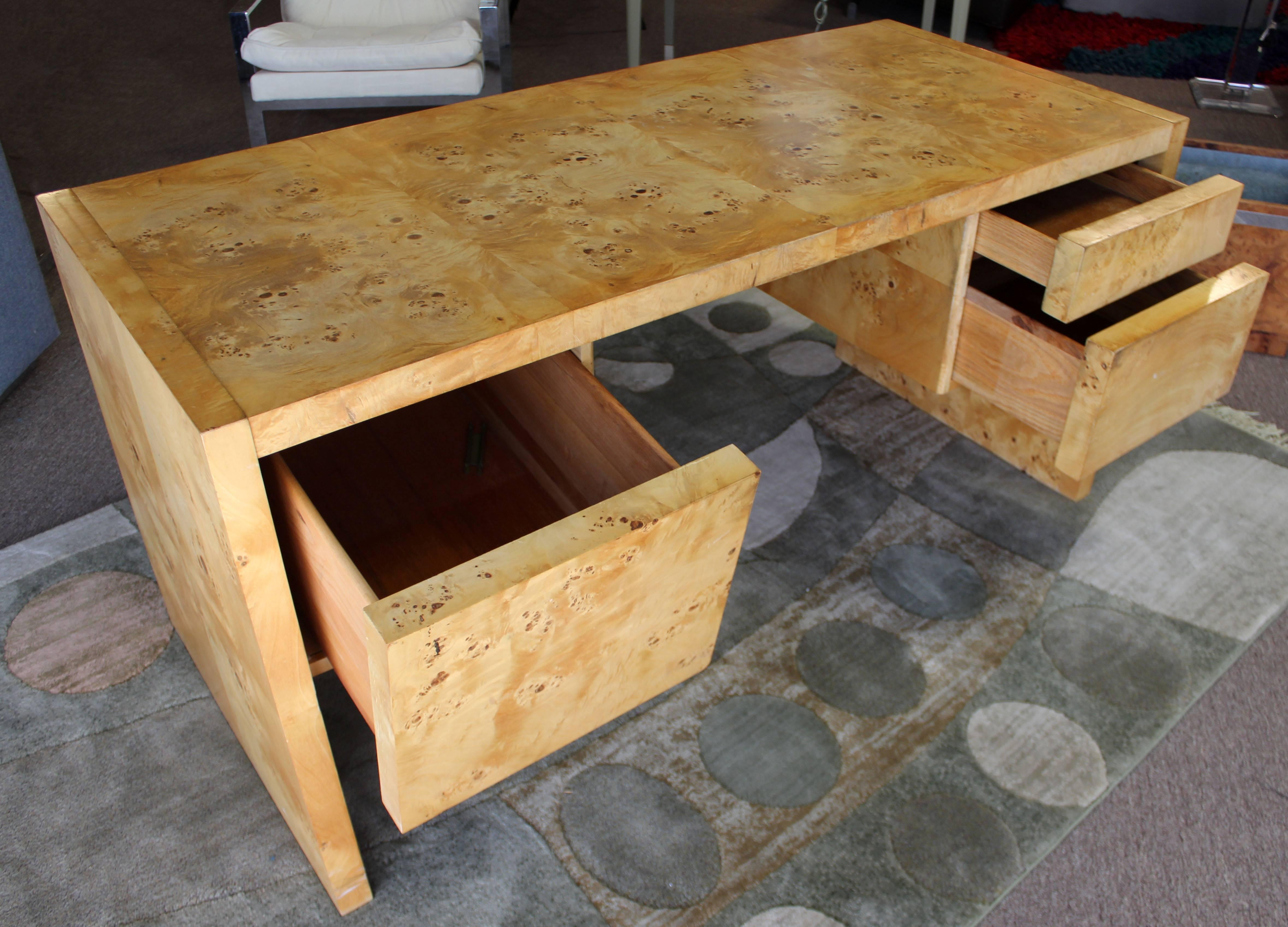 Mid-Century Modern Milo Baughman Attributed Burl Wood Desk Three-Drawer, 1970s In Good Condition In Keego Harbor, MI