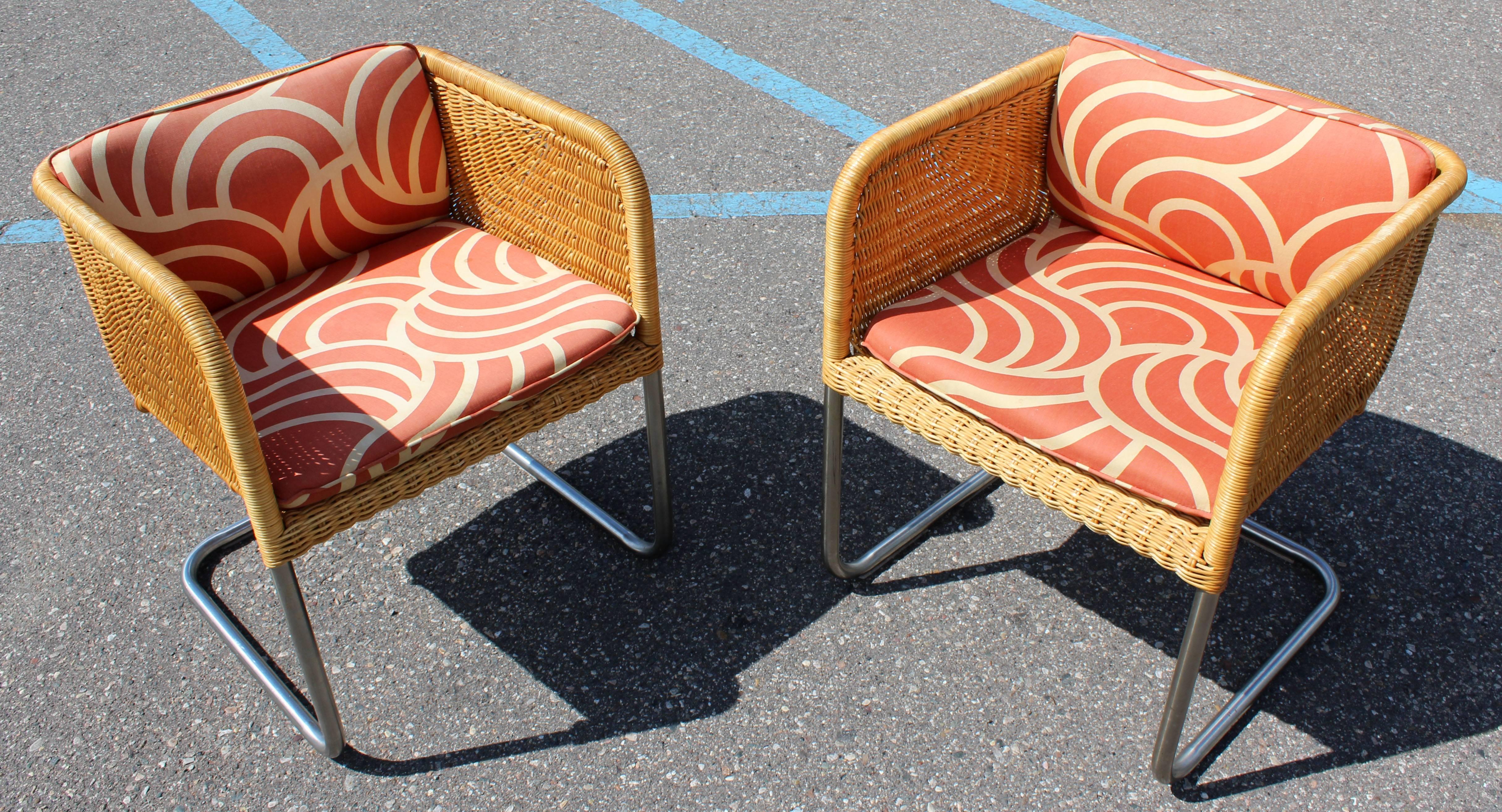 Mid-Century Modern Harvey Probber Wicker Patio Set Table and Four Basket Chairs In Good Condition In Keego Harbor, MI
