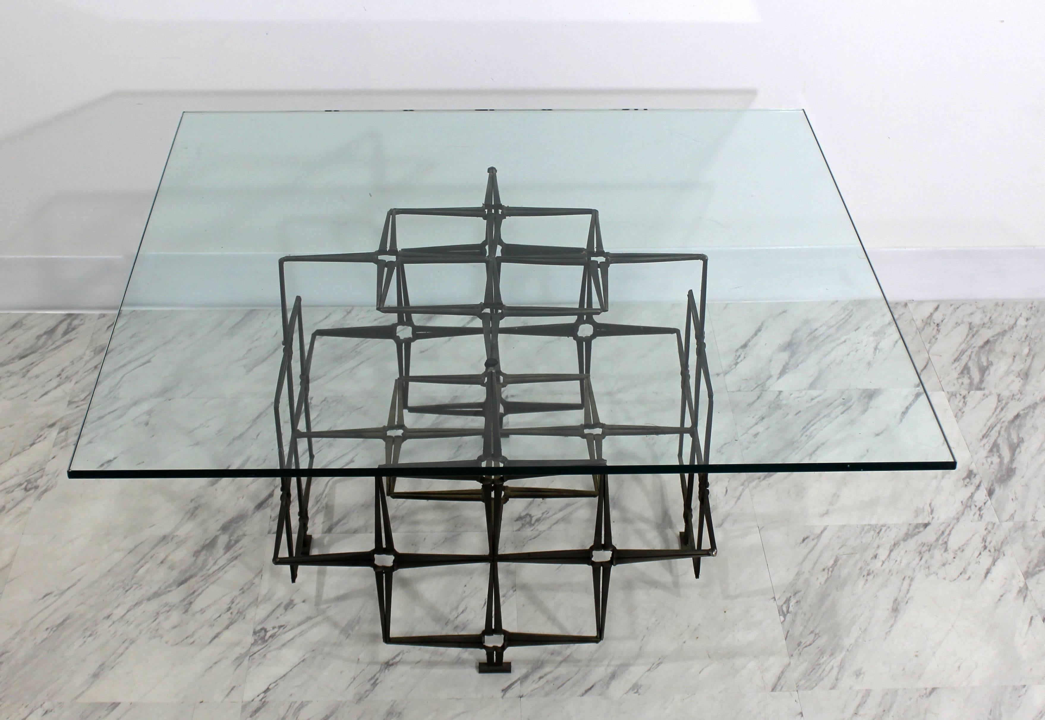 For your consideration is a fantastic, Brutalist, welded steel nail base coffee table, with a glass top, from Tri-Mark Studio, in the style of Paul Evans, circa 1970s. Glass top did not come with base and is optional with the base. Both are in