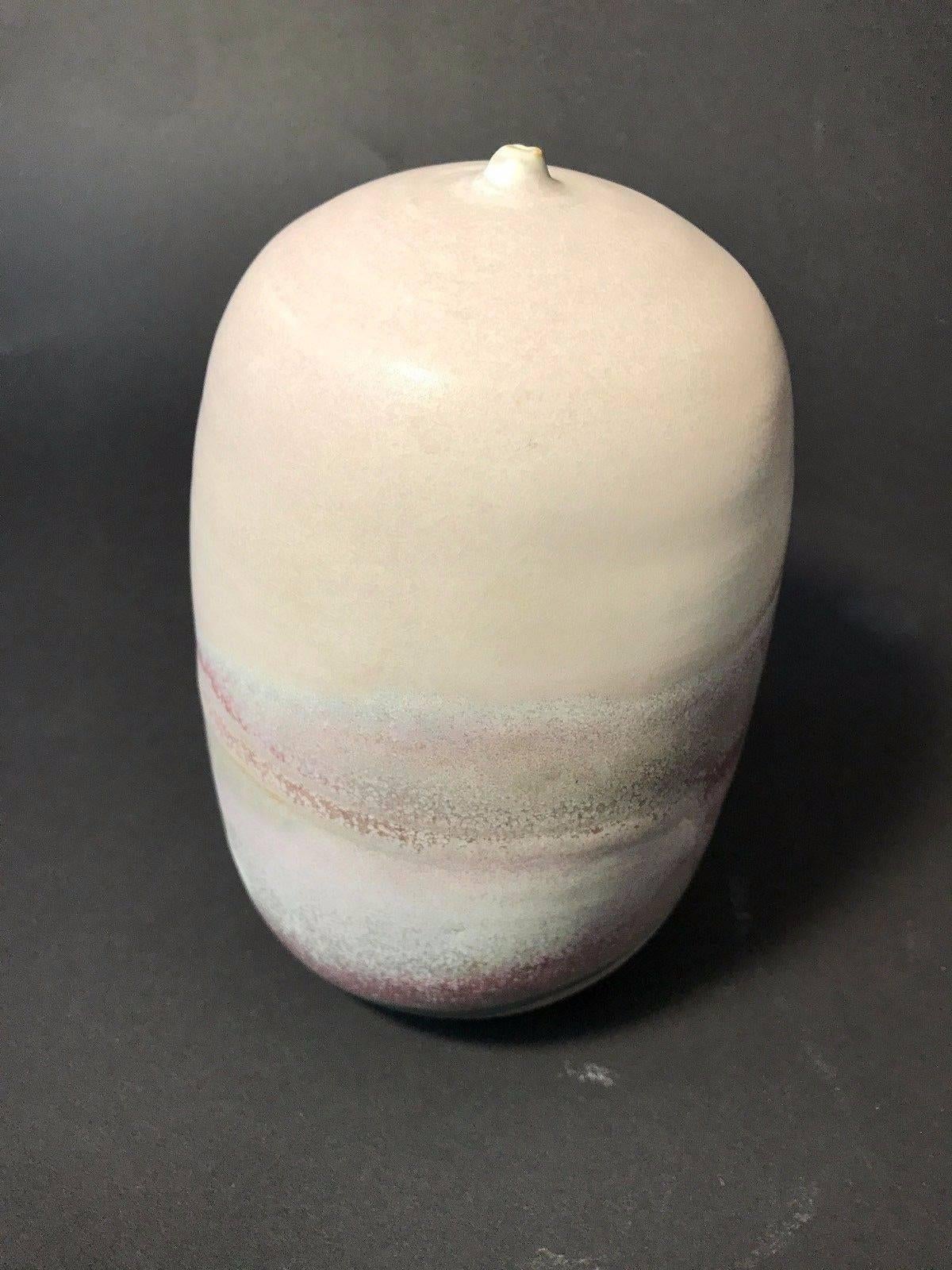 Modern Contemporary Toshiko Takaezu Ceramic Art Sculpture Moon Pot with Rattle