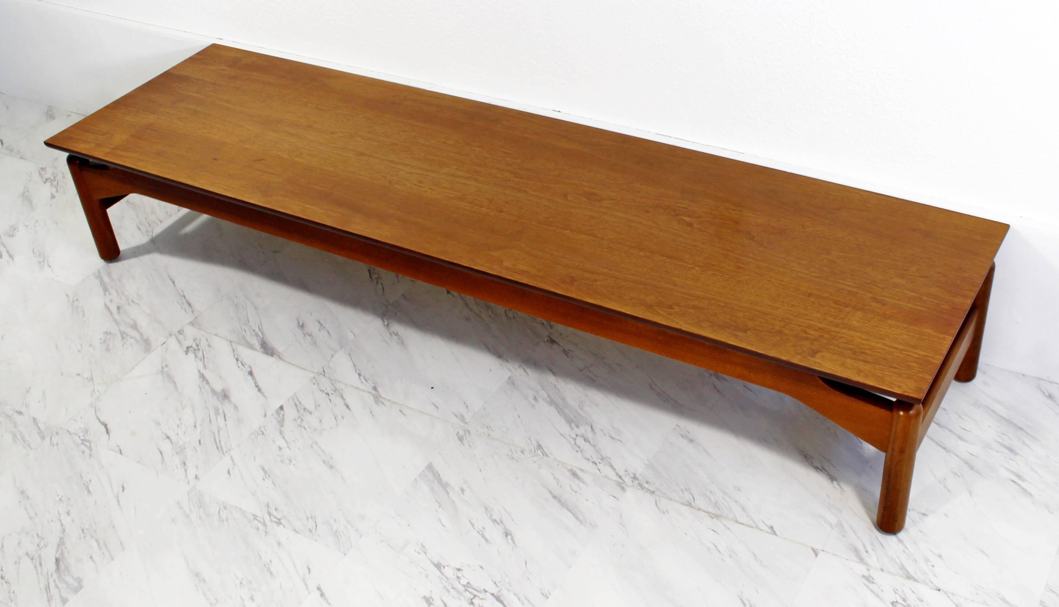 Mid-Century Modern Greta Grossman for Glenn of California Walnut Coffee Table 2