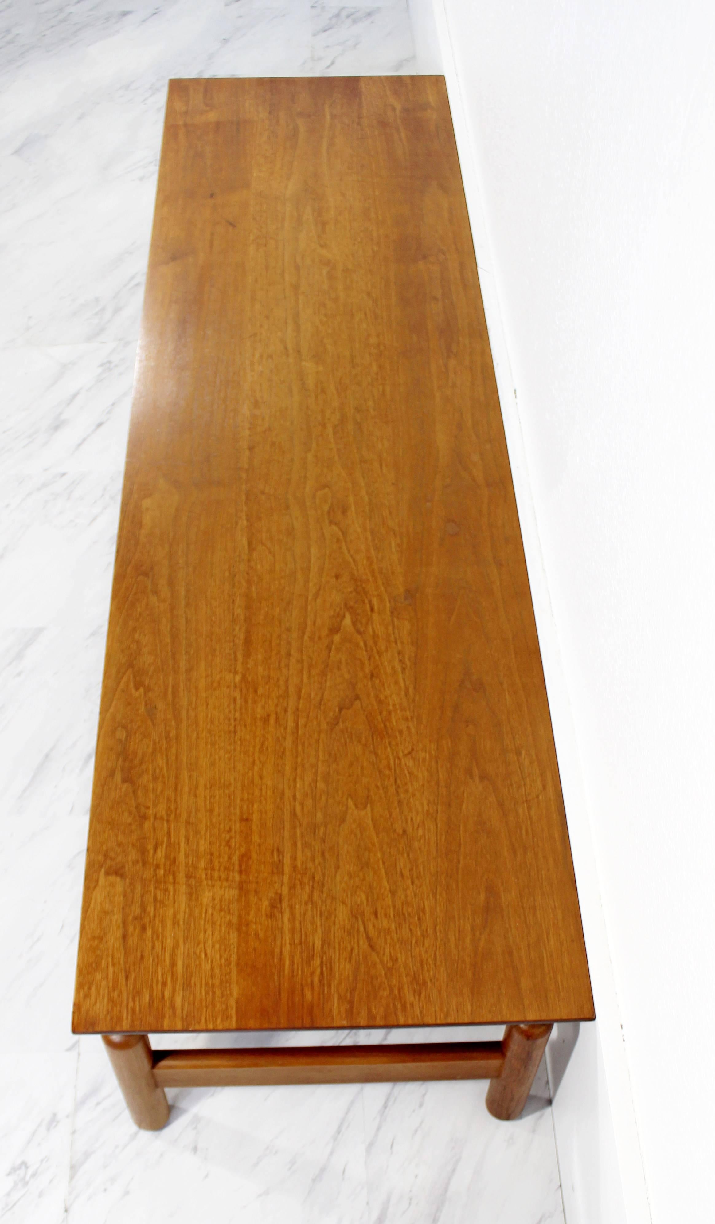 Mid-Century Modern Greta Grossman for Glenn of California Walnut Coffee Table 3