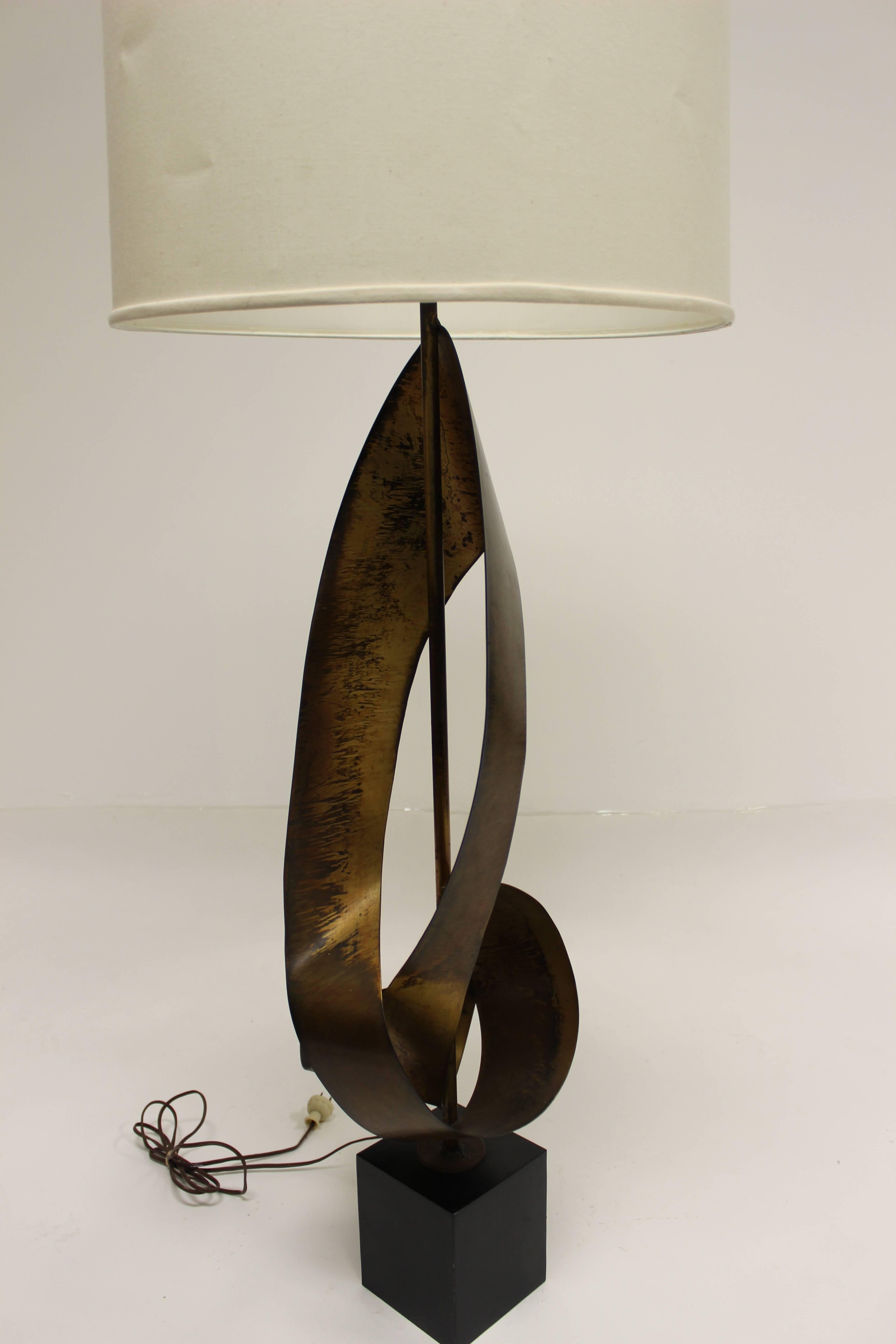 Mid-Century Modern Harry Balmer for Laurel Brutalist Ribbon Lamp In Good Condition In Keego Harbor, MI