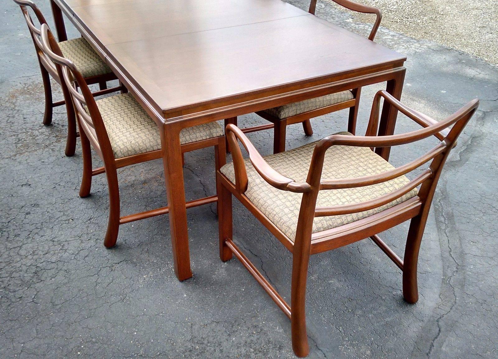 Mid-Century Modern Brown Mahogany Dunbar Extendable Dining Table and Six Chairs In Good Condition In Keego Harbor, MI