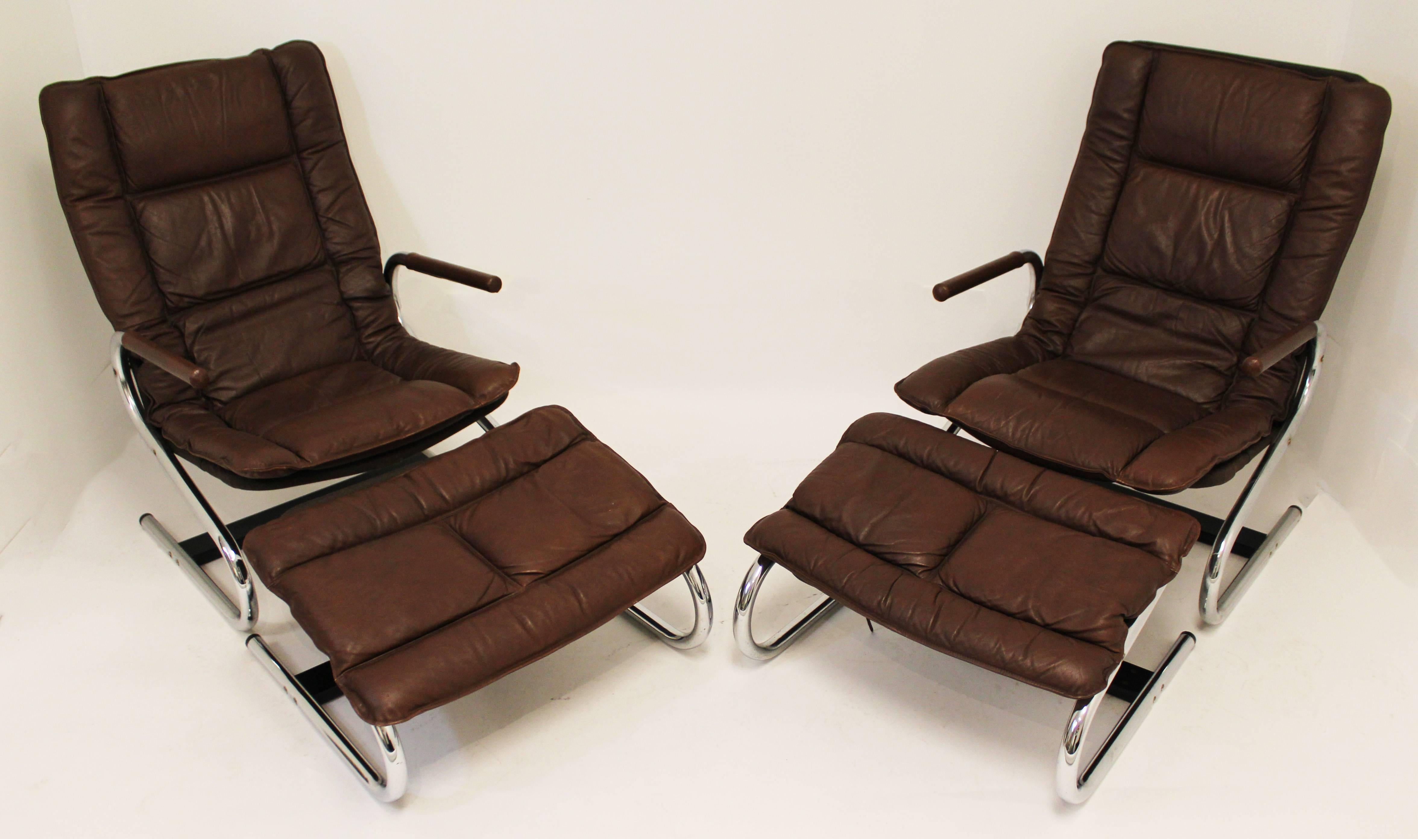 Mid-Century Modern Ingmar Relling Pair of Lounge Chairs and Ottomans, Danish 1