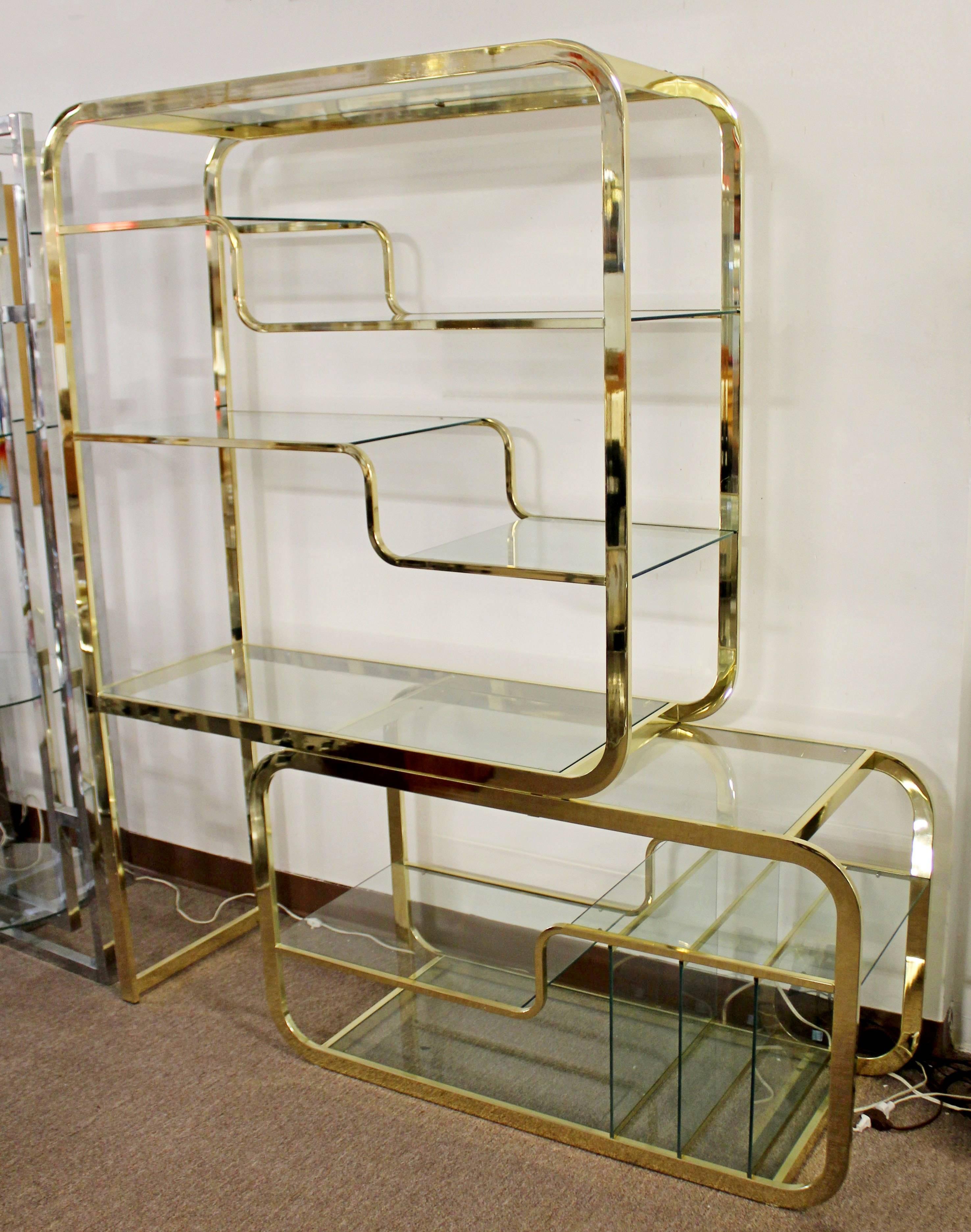 Mid-Century Modern Baughman Brass Cantilever Expandable Shelving Unit Etagere In Good Condition In Keego Harbor, MI