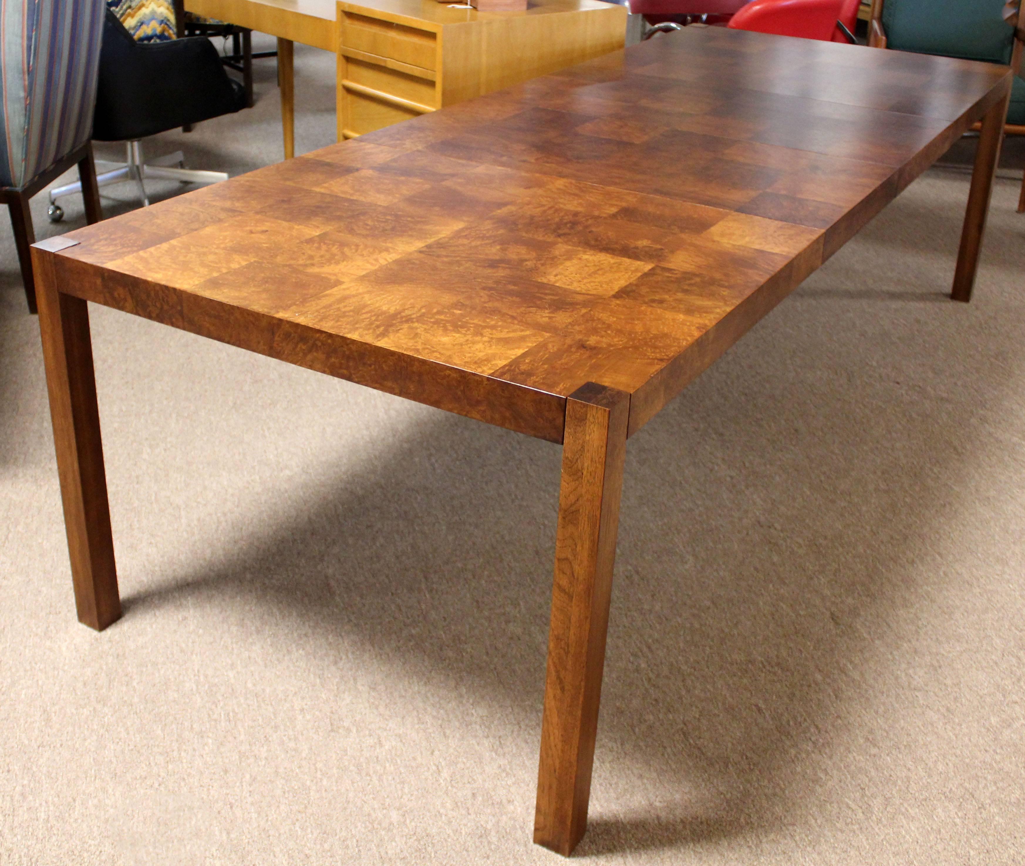 Mid-Century Modern Milo Baughman Burled Walnut Expandable Dining Table 2