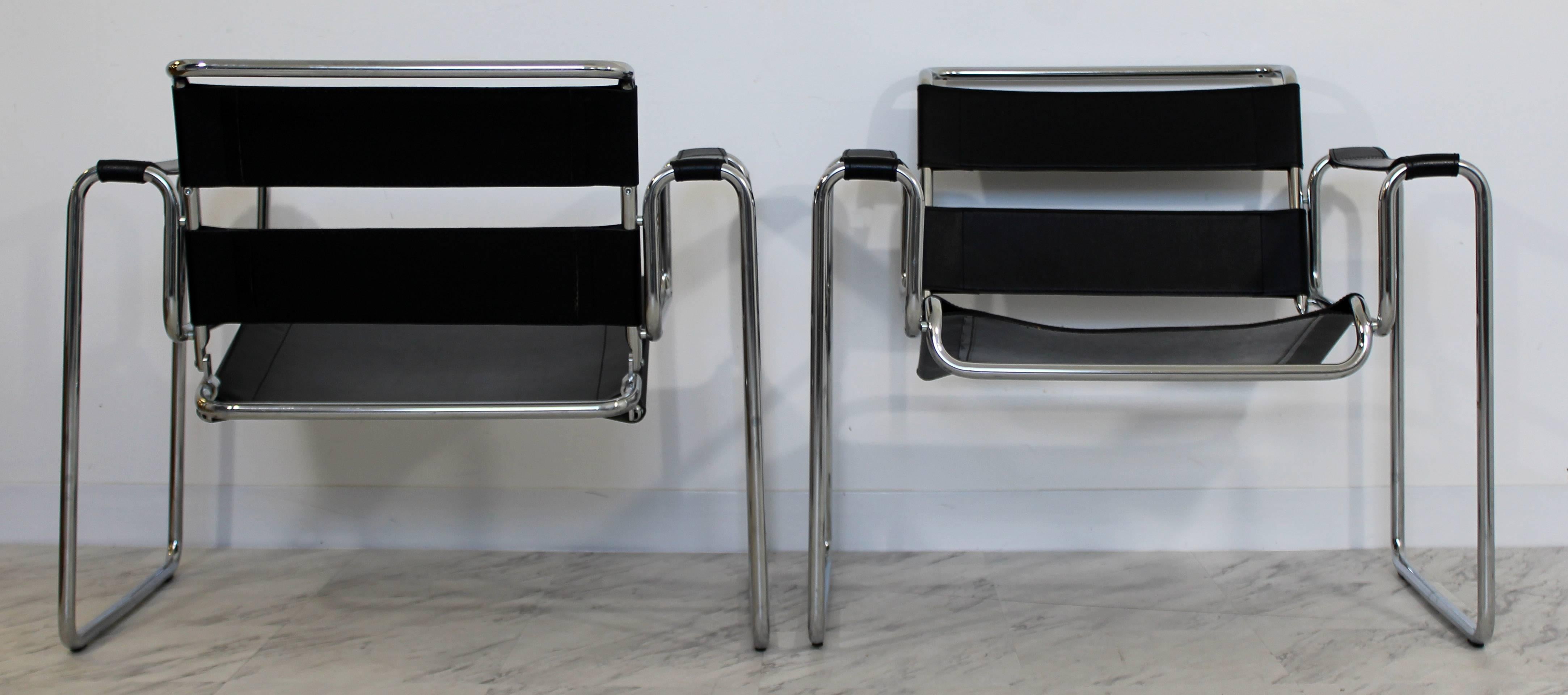 Mid-Century Modern Pair of Original Black Breuer for Stendig Wassily Chairs 1