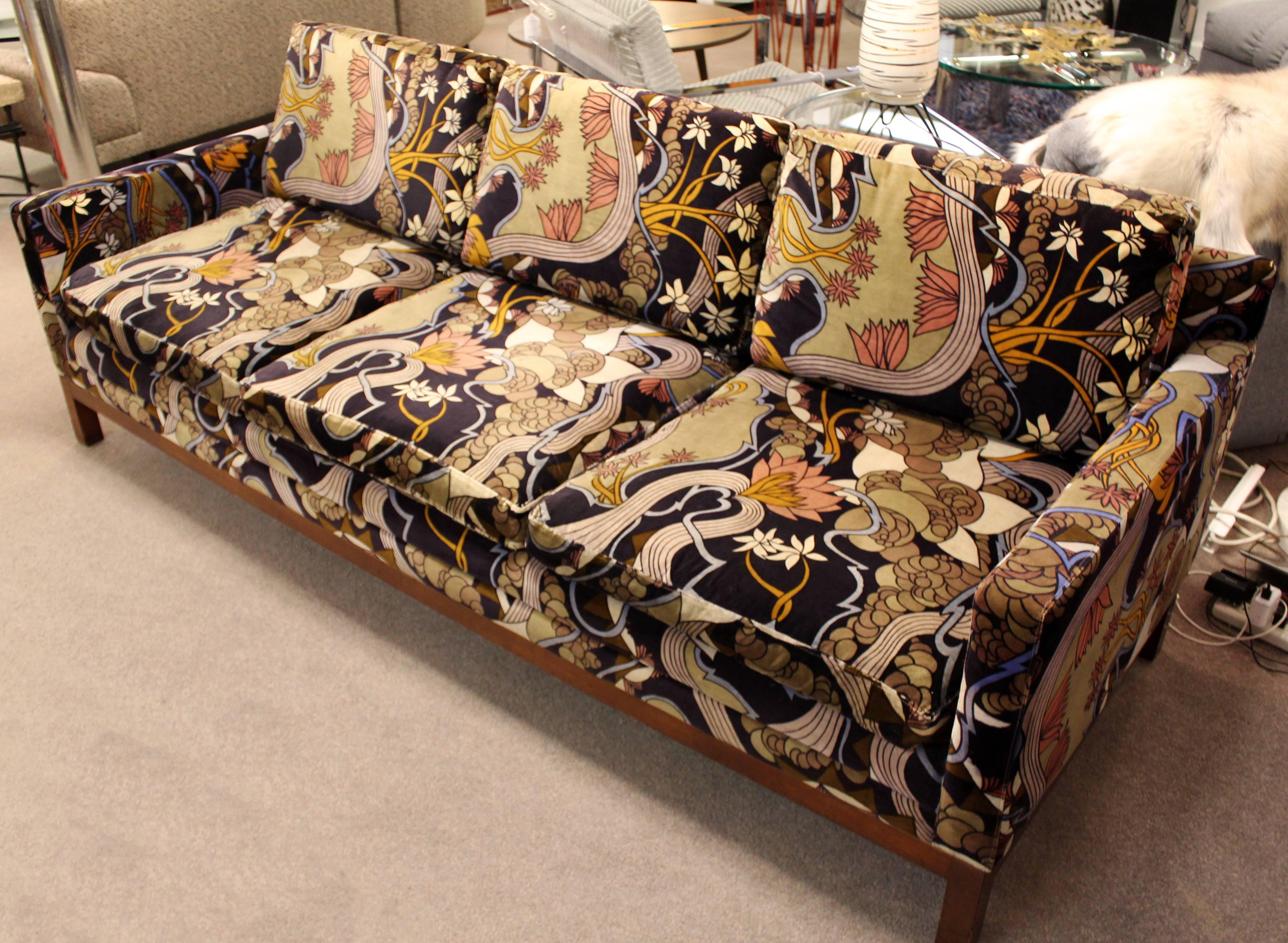 Mid-Century Modern Harvey Probber Sofa with Jack Lenor Larsen Fabric, 1960s 3