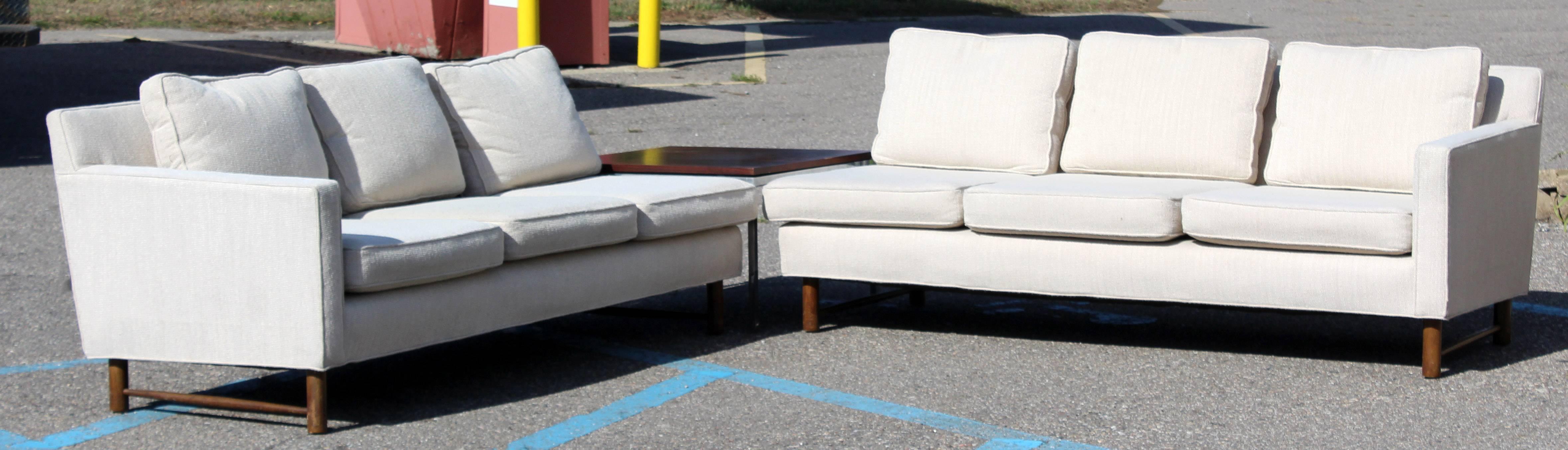 Mid-Century Modern Rare Dunbar Two-Piece Sectional Sofa by Edward Wormley, 1960s In Good Condition In Keego Harbor, MI