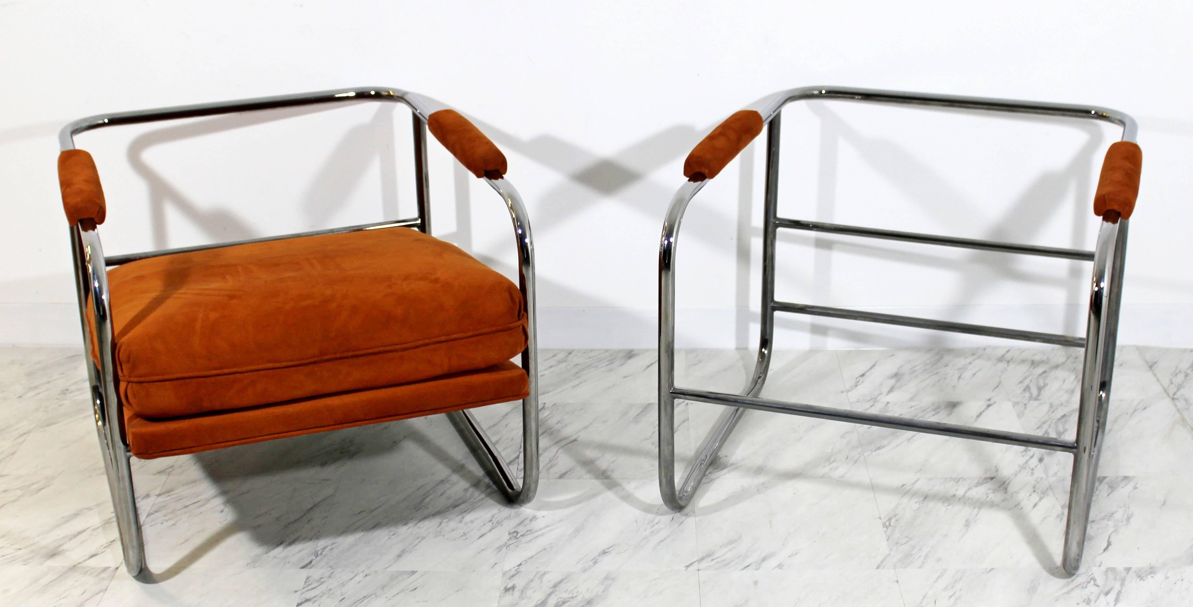 Mid-Century Modern Pair of Tubular Chrome Lounge Chairs and Ottoman 2