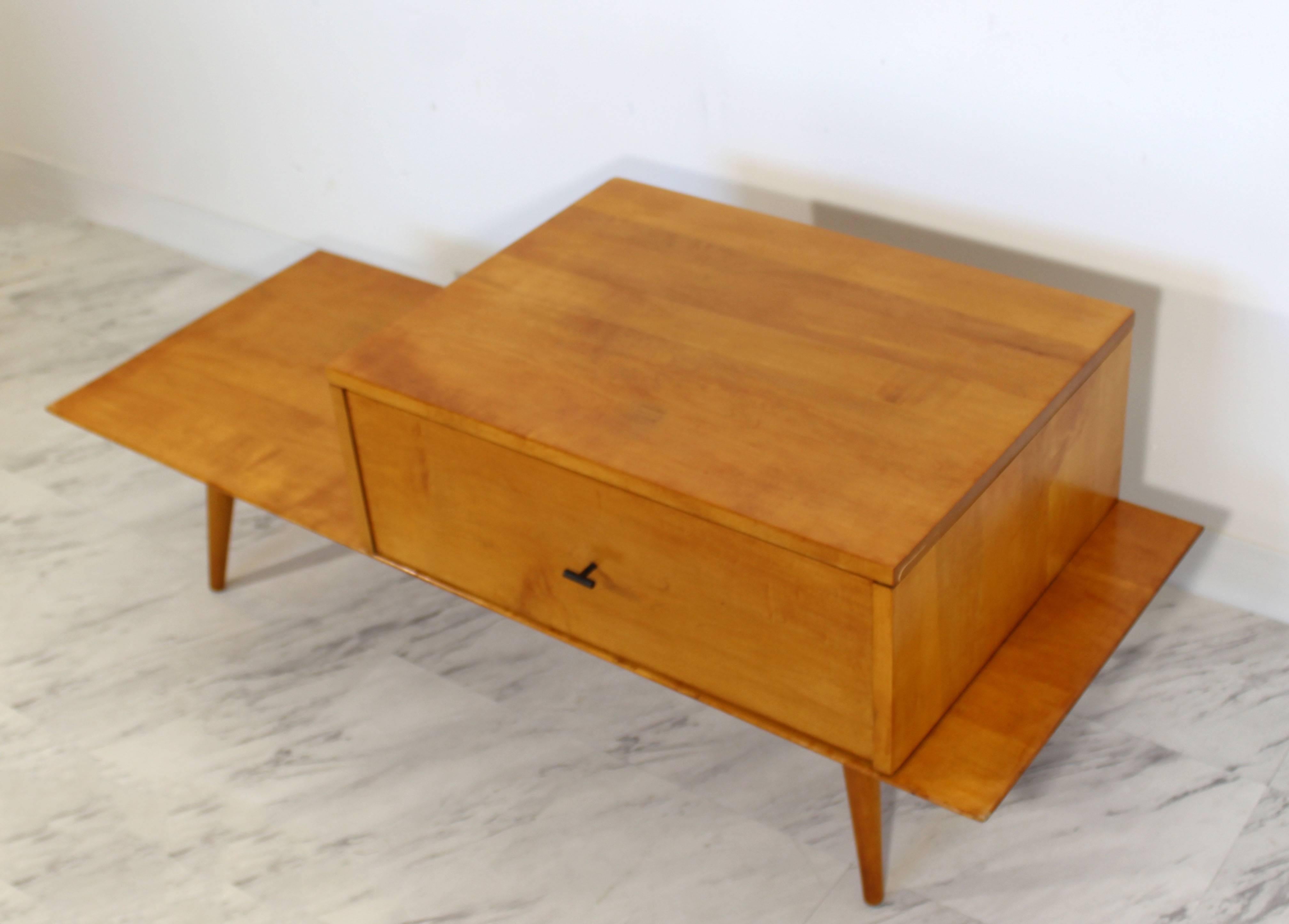 Mid-Century Modern Paul McCobb Planner Group Bench Coffee Table with Drawer In Good Condition In Keego Harbor, MI