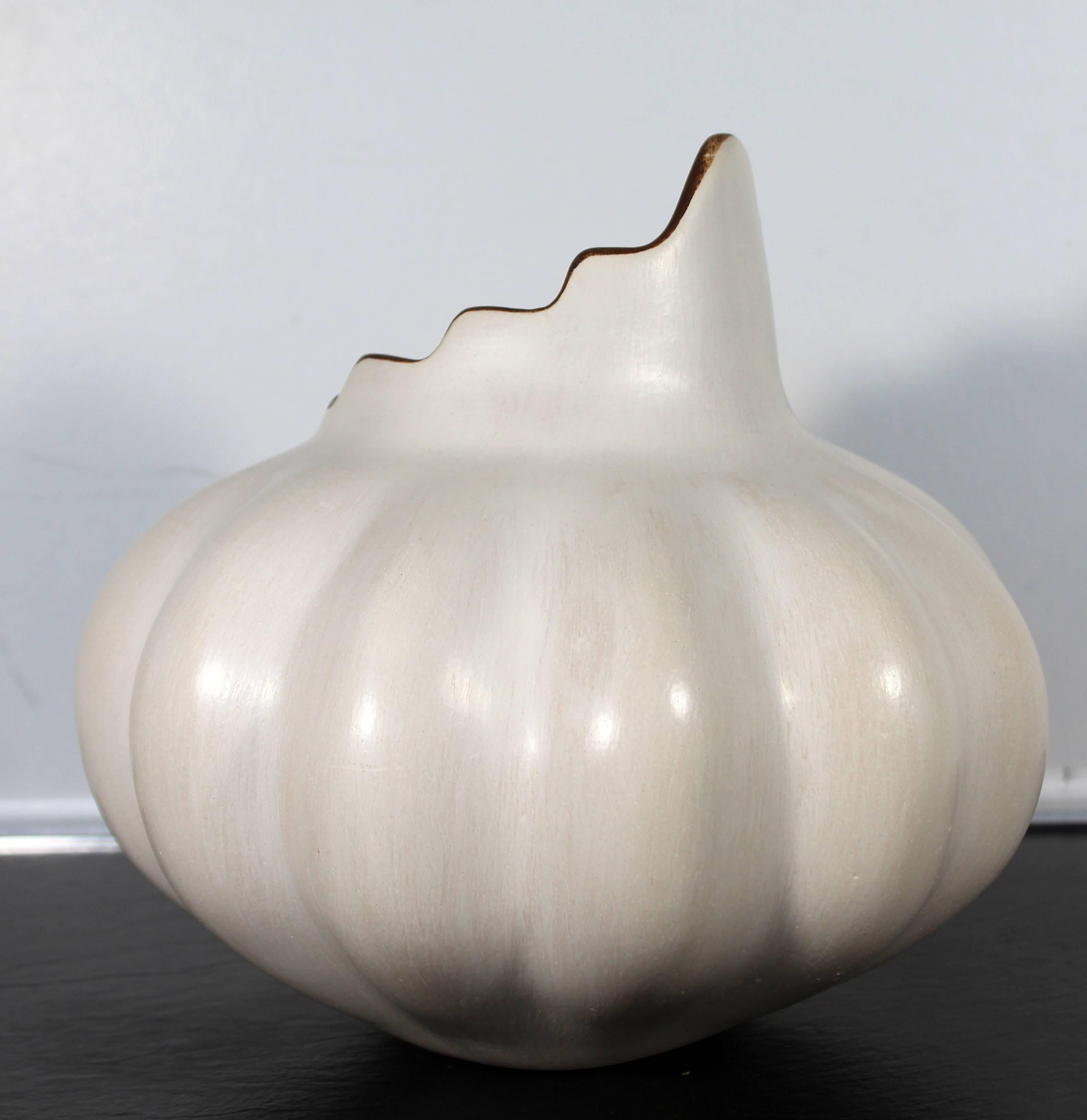 American Contemporary Andrew Padilla Jr. Laquna Pueblo Ceramic Melon Vessel Pottery