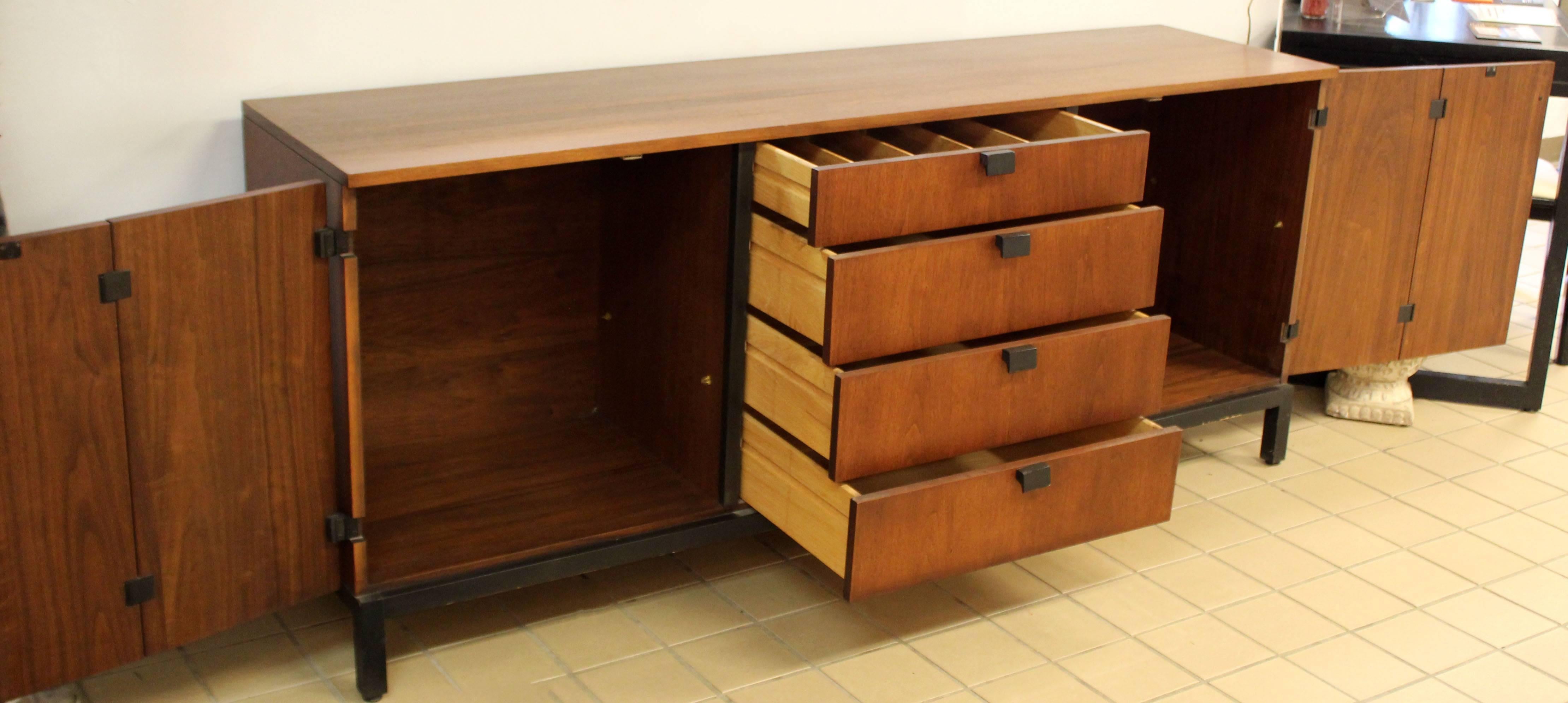 Mid-Century Modern Walnut Credenza Sideboard Kipp Stewart for Directional, 1950s 3