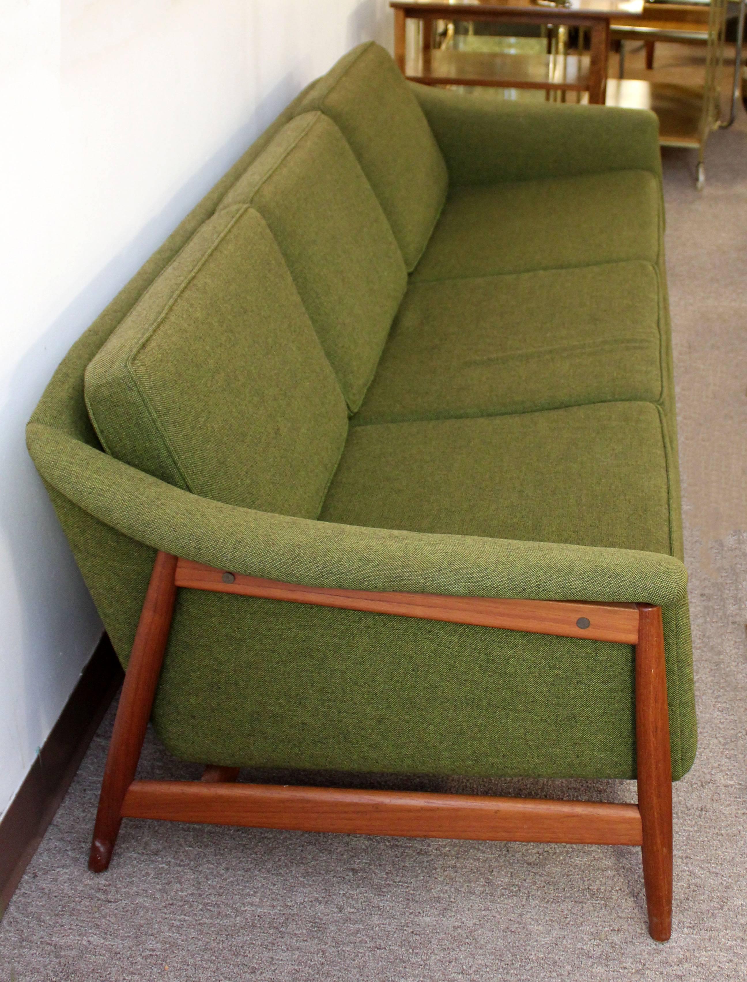 Mid-Century Modern Three-Seat Curved Wood Sofa by Folke Ohlsson for DUX Sweden 1