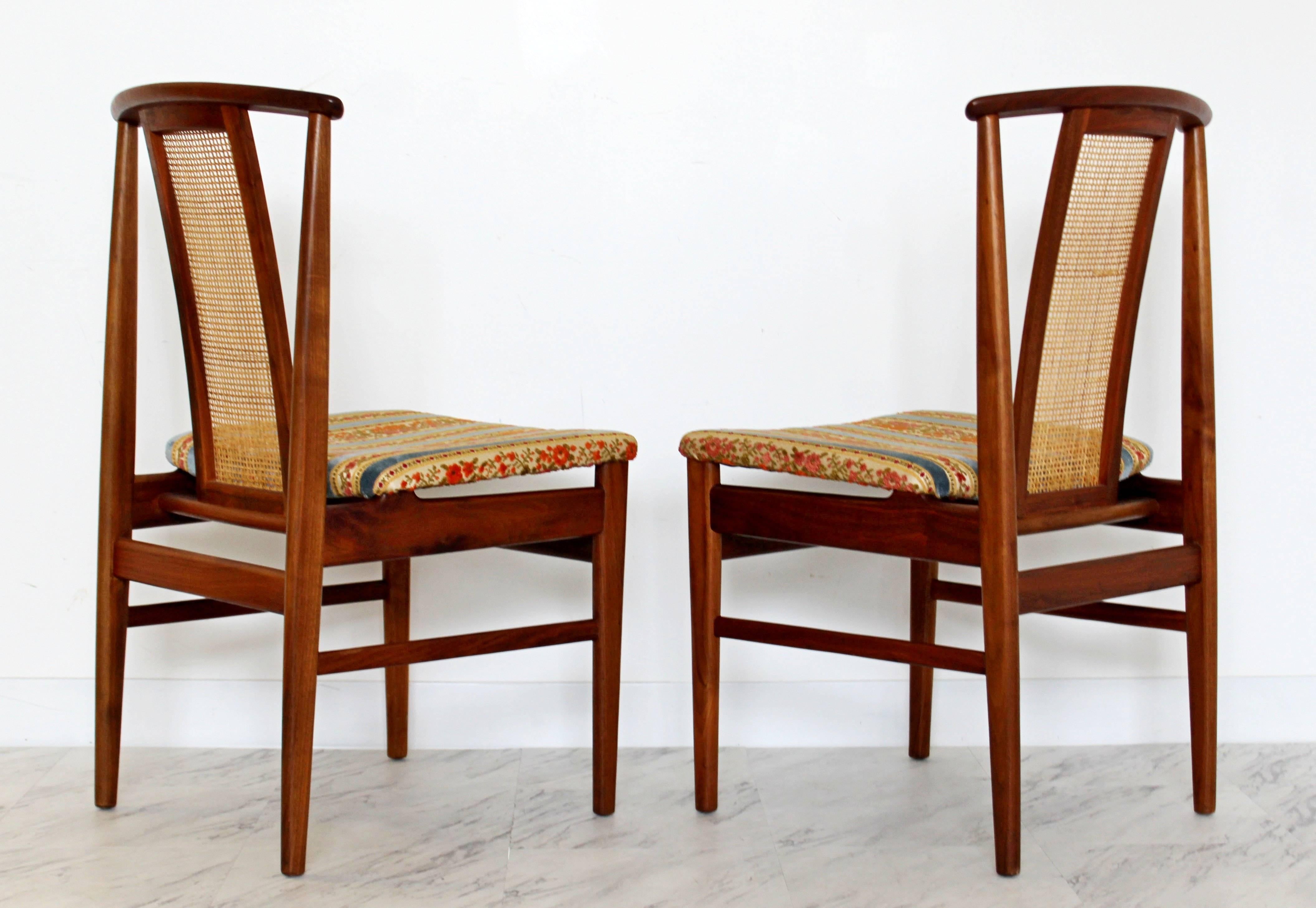 Cane Mid-Century Modern Folke Olsson for DUX Set of Eight Side Dining Chairs, 1960s