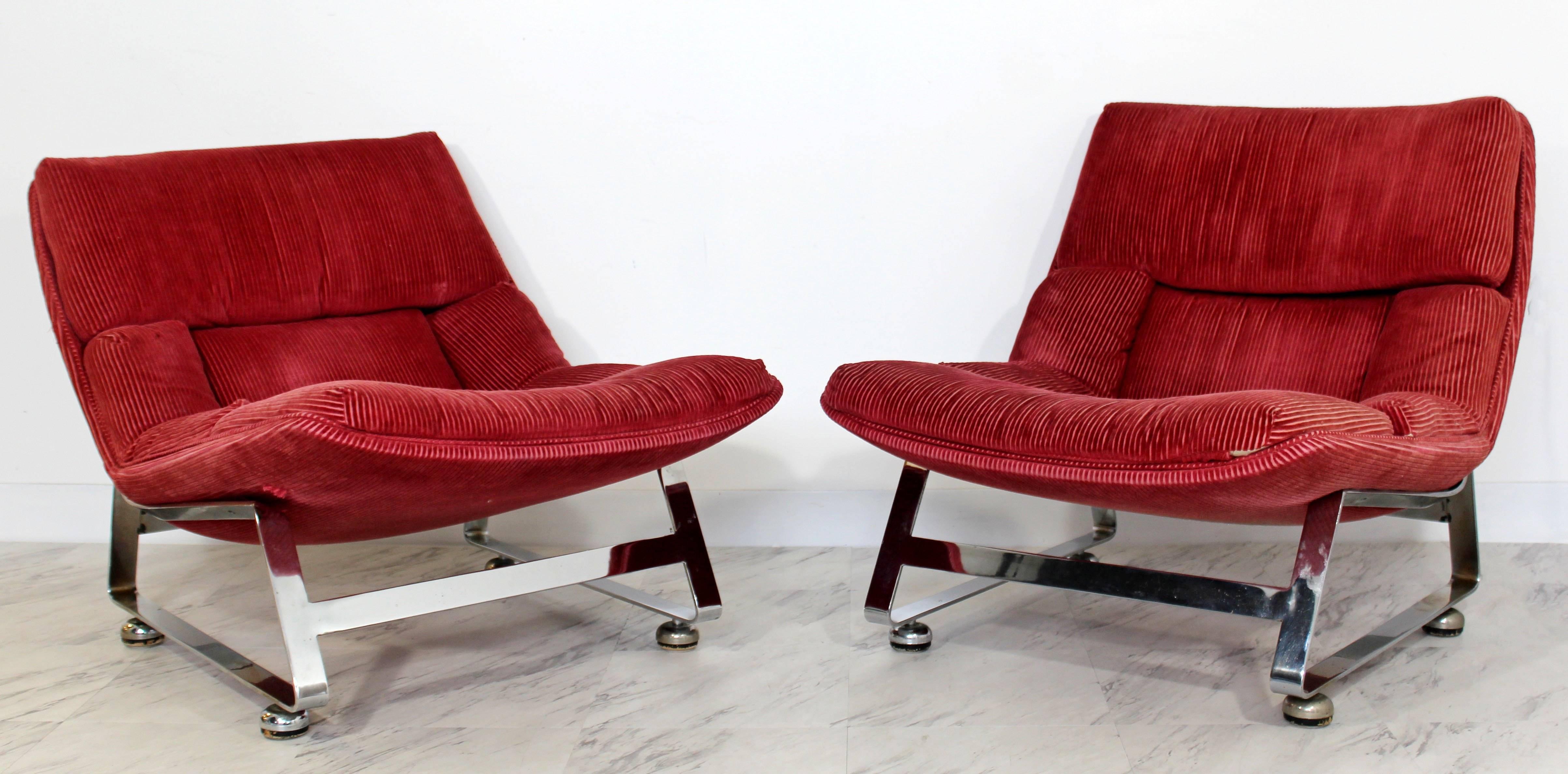 American Vintage Mid-Century Modern Pair of Chrome Lounge Chairs Baughman Brueton Style
