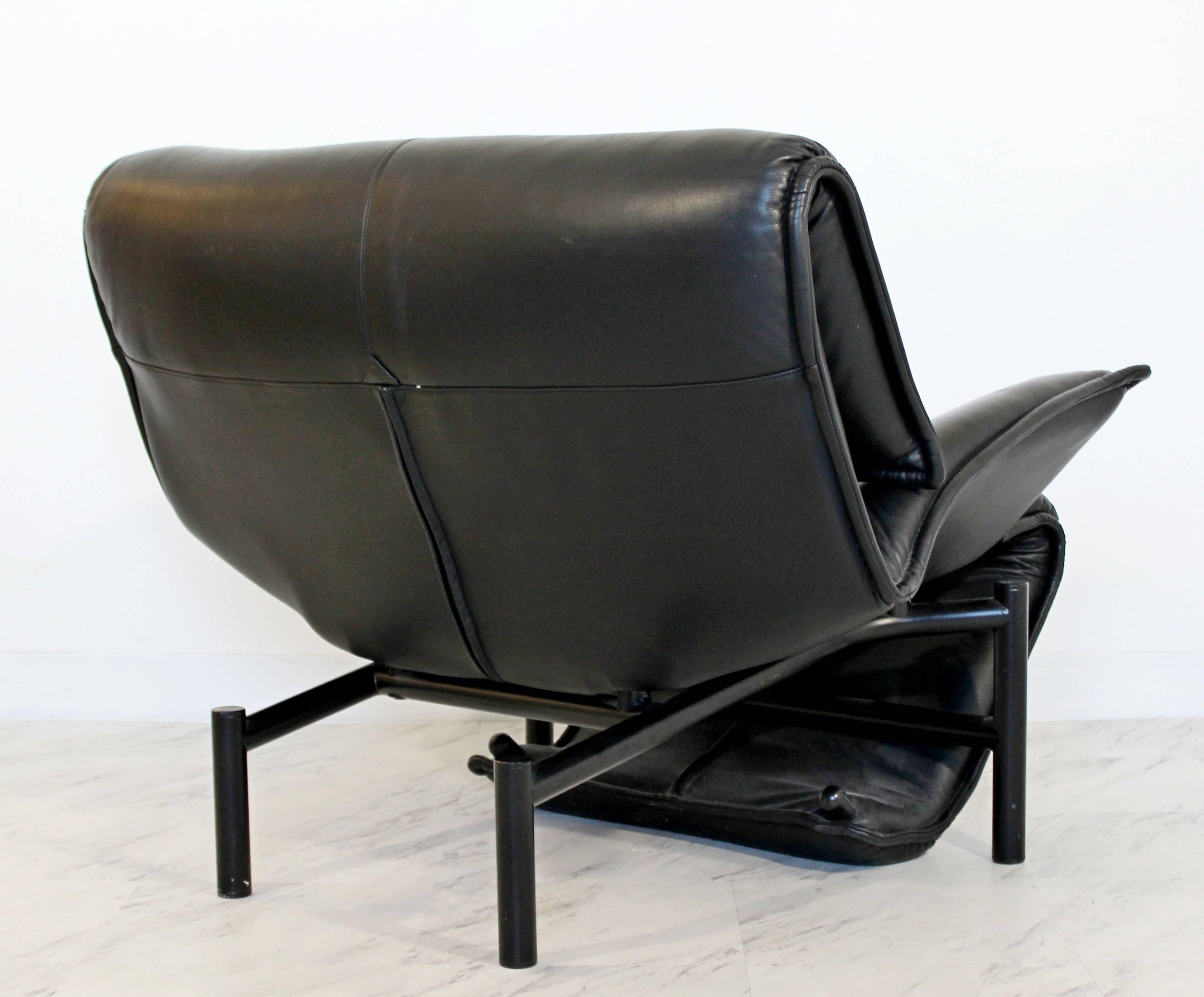 Italian Mid-Century Modern Black Leather Recliner Lounge Chairs Magistretti for Cassina