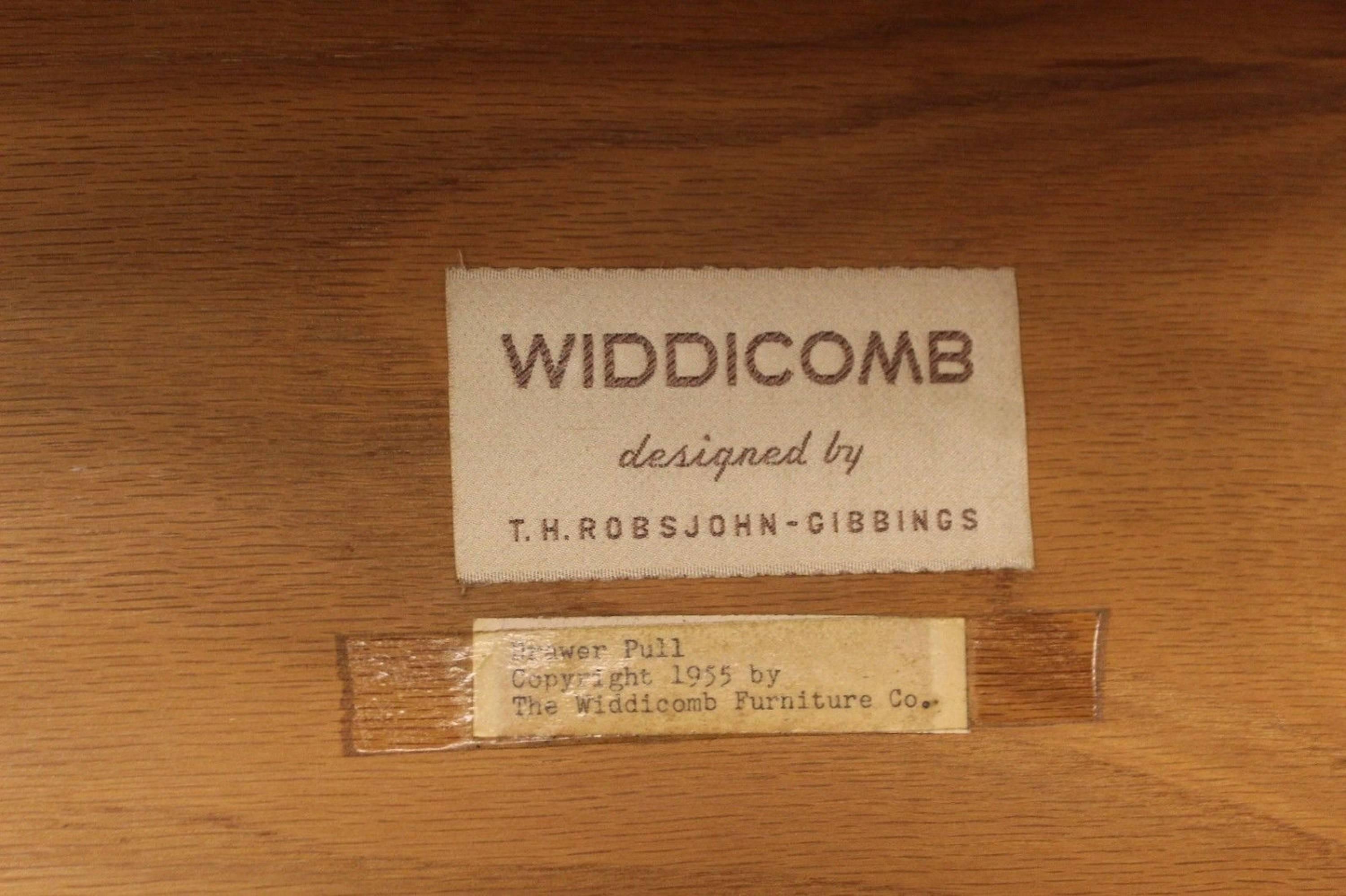 Mid-20th Century Vintage Mid-Century Modern Robsjohn-Gibbings Widdicomb Credenza Buffet Cabinet