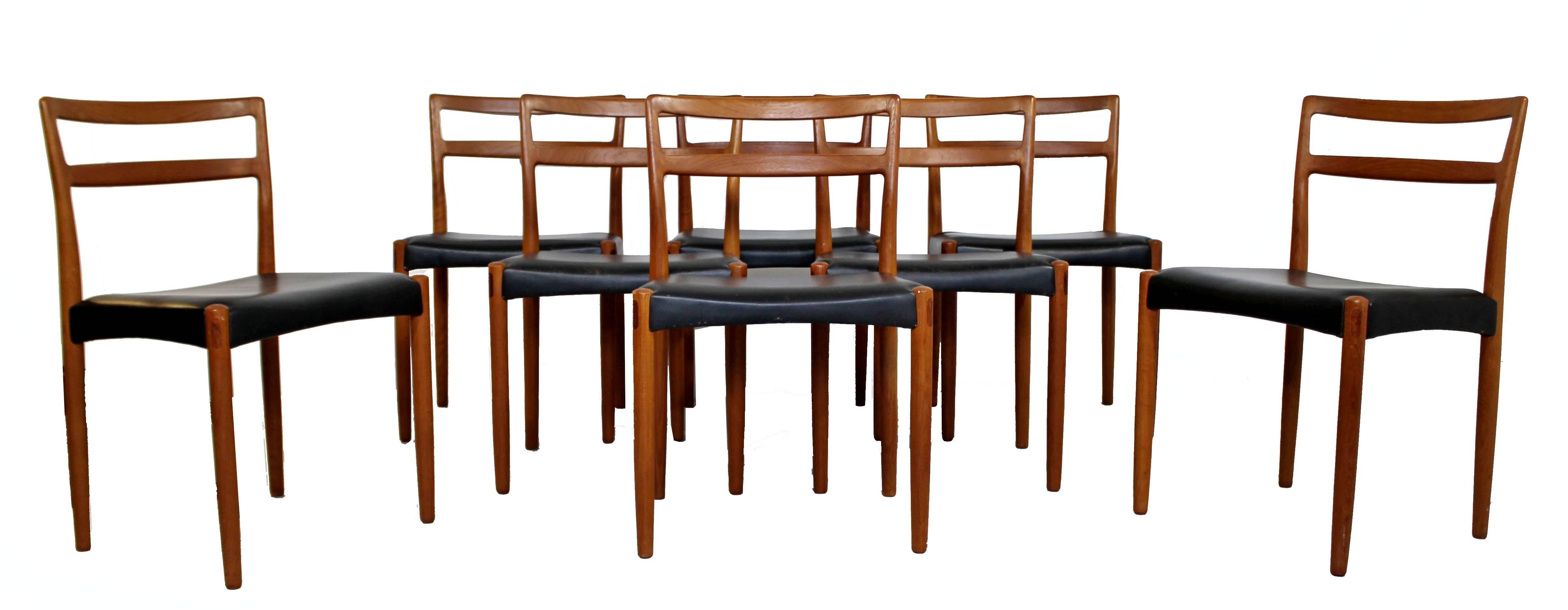 Mid-Century Modern Teak Dining Set Table & Eight Chairs Illums Bolighus Danish In Good Condition In Keego Harbor, MI