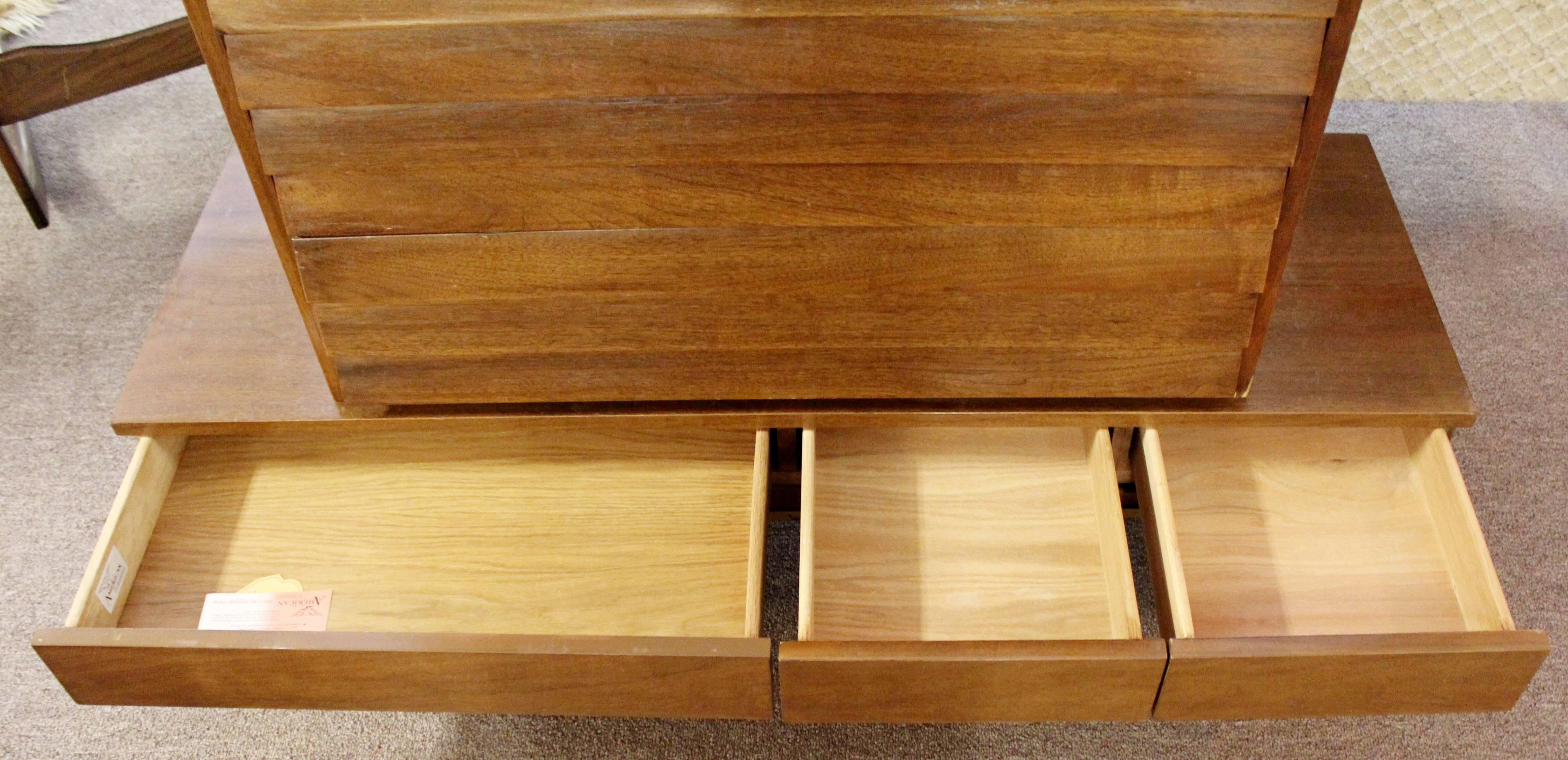 Brass Mid-Century Modern Dania Dresser Bench Console Table Merton Gershun Martinsville