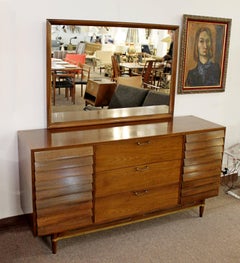Mid-Century Modern American of Martinsville Dania Gershun Walnut Dresser Mirror