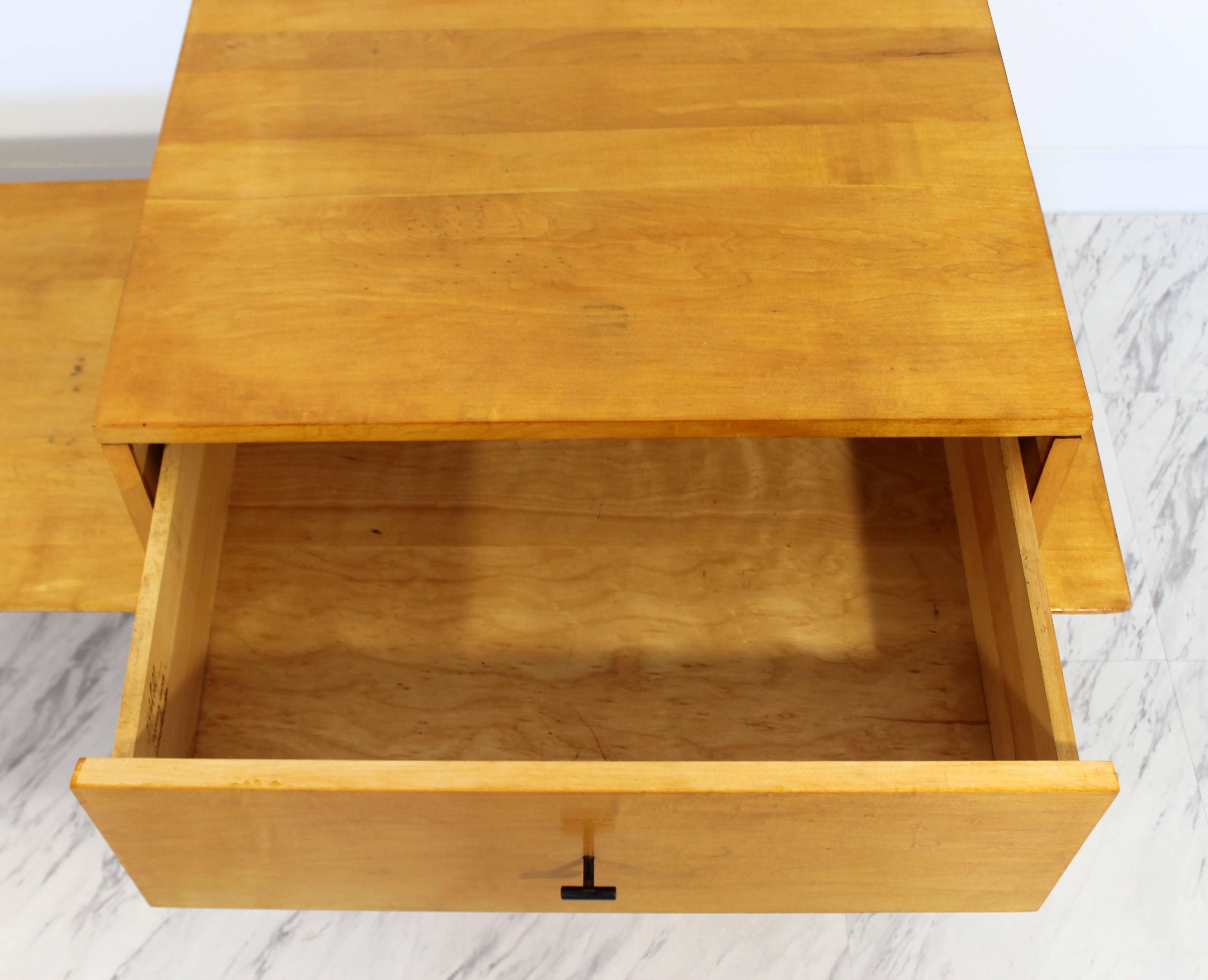 Mid-20th Century Mid-Century Modern Paul McCobb Planner Group Bench Coffee Table with Drawer