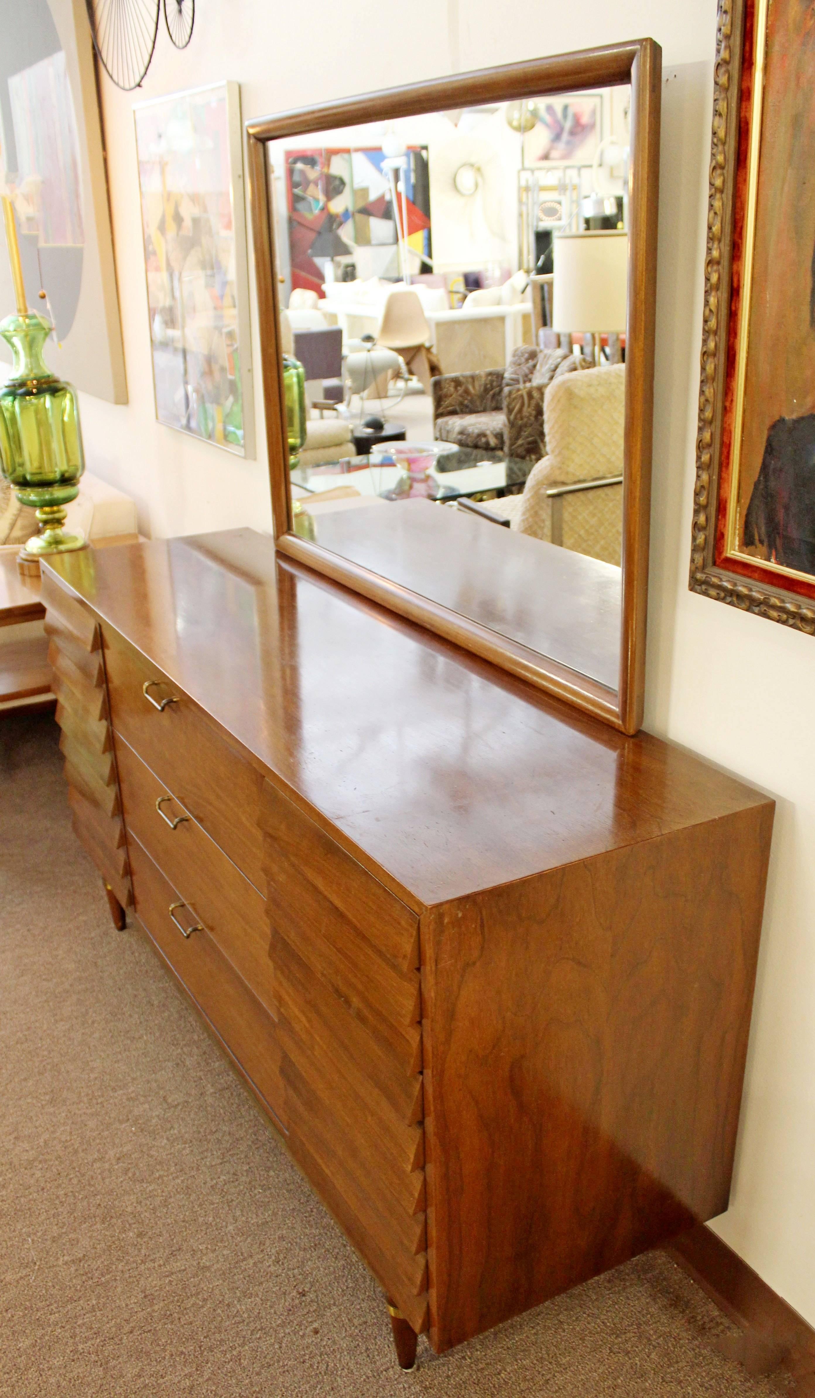 Late 20th Century Mid-Century Modern American of Martinsville Dania Gershun Walnut Dresser Mirror