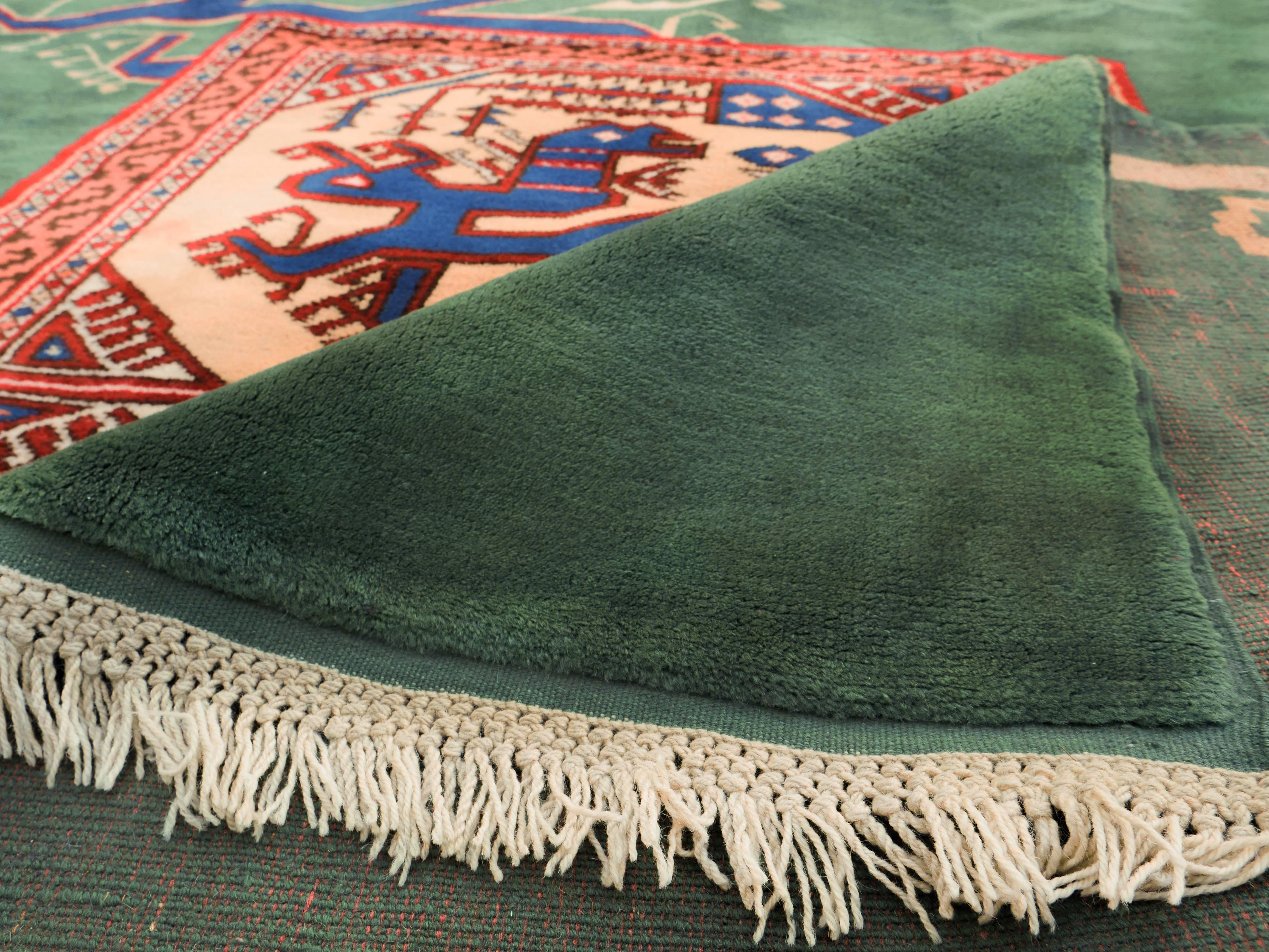 Vintage Turkish Carpet In Excellent Condition For Sale In Edinburgh, GB
