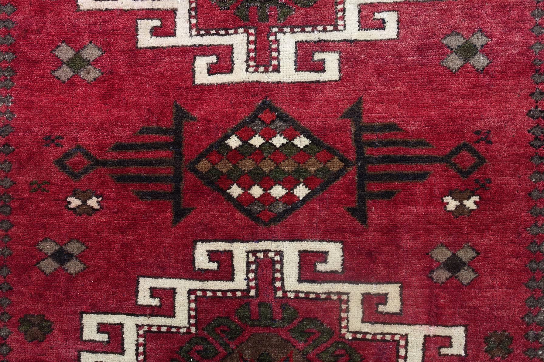 Mid-20th Century Turkish Kars Kazakh Rug In Excellent Condition In Edinburgh, GB