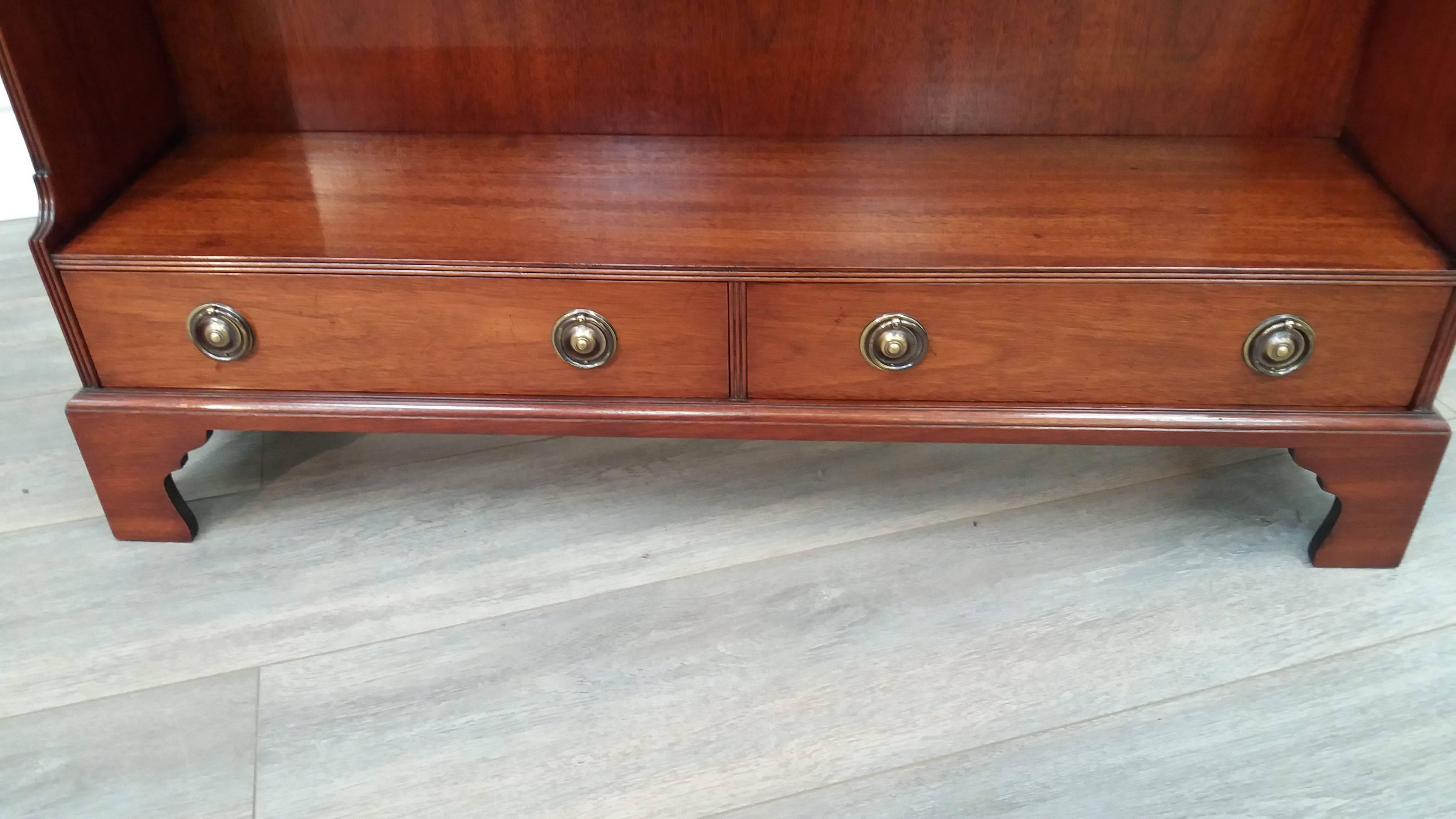 Arthur Brett Mahogany Free - Standing Open Bookshelf with Two Drawers In Excellent Condition For Sale In London, GB