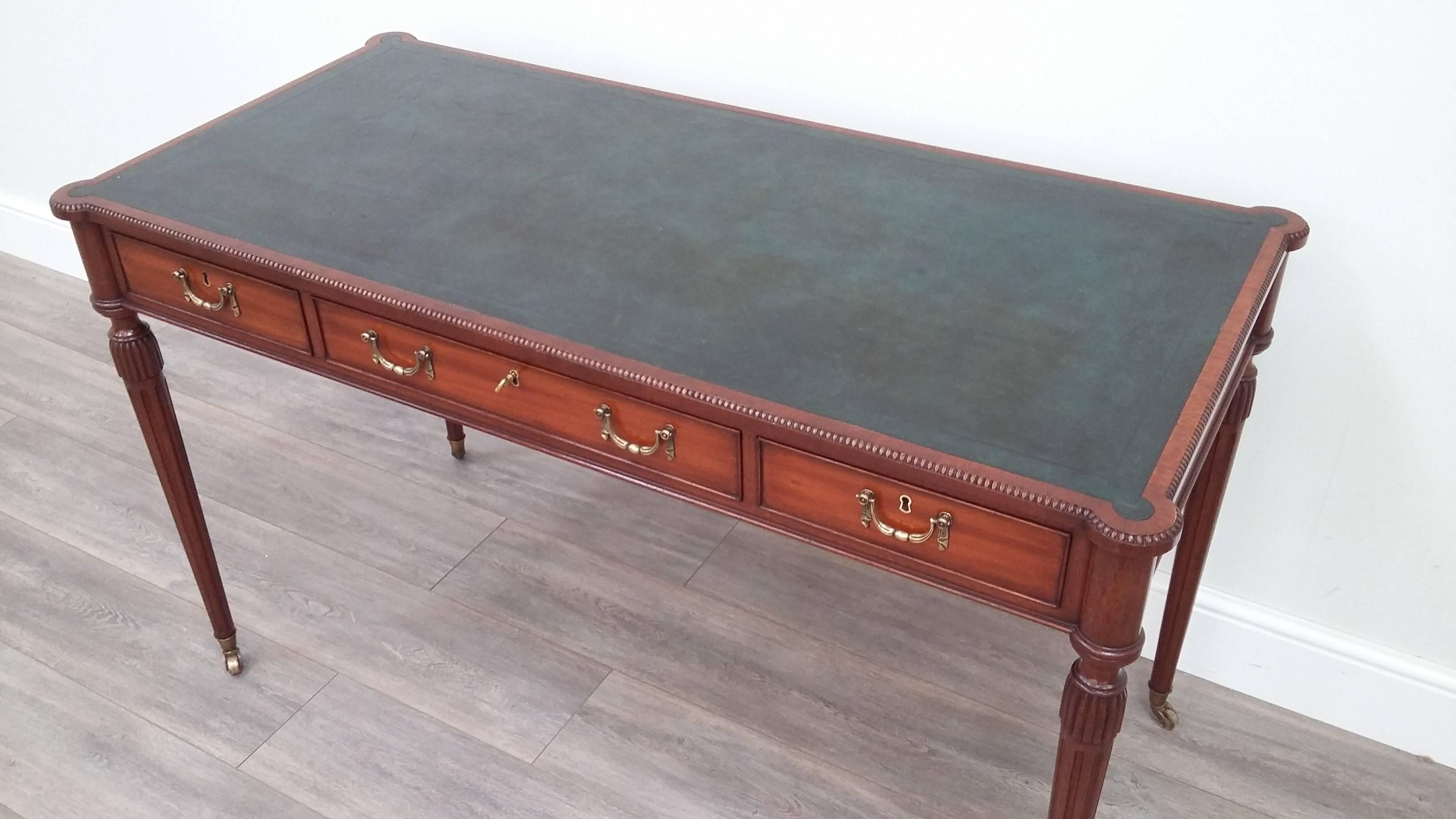 Arthur Brett Mahogany Writing Table with Leather Top For Sale 2