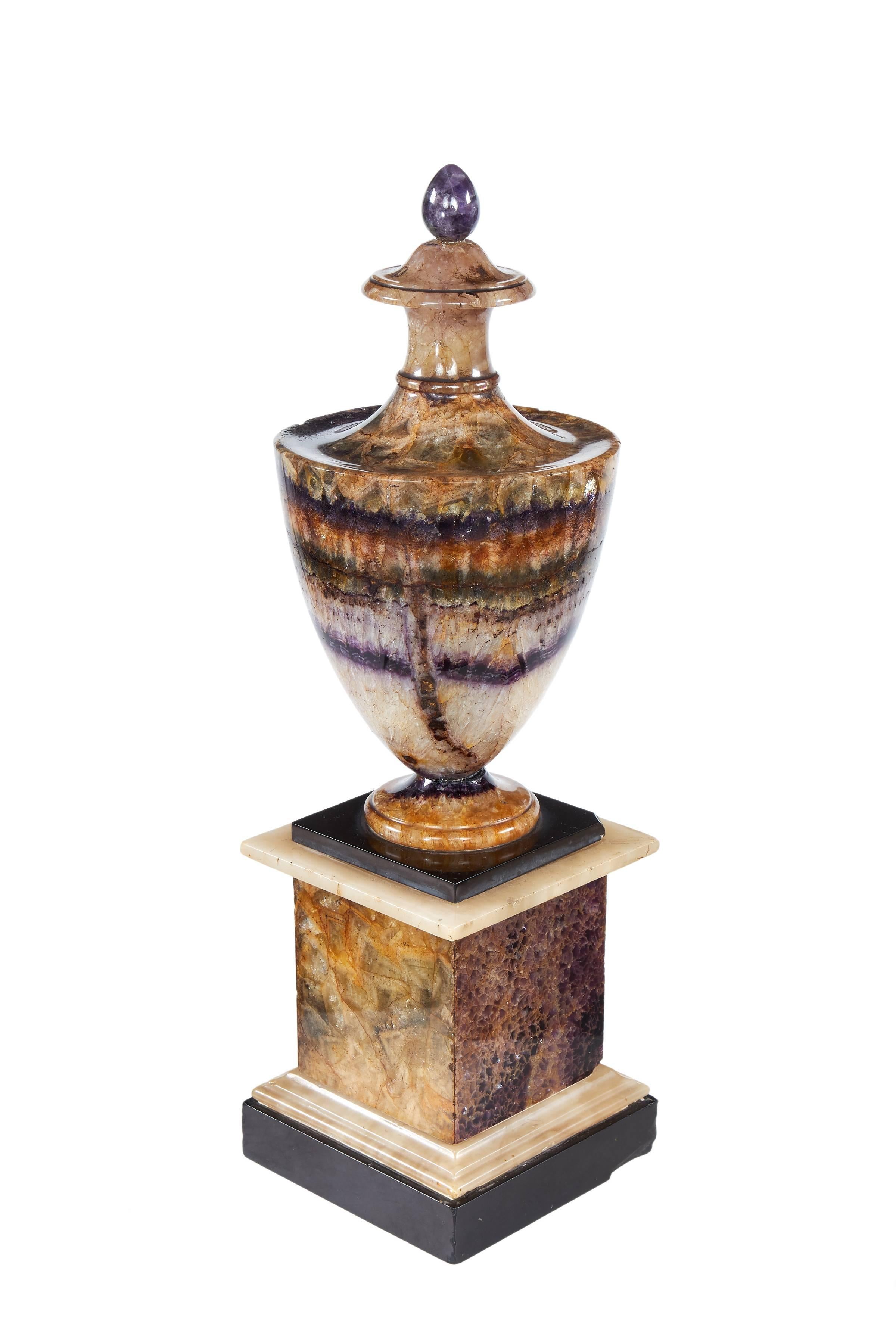 Early 19th Century Blue John and Marble Urn In Good Condition In Henley-on-Thames, Oxfordshire