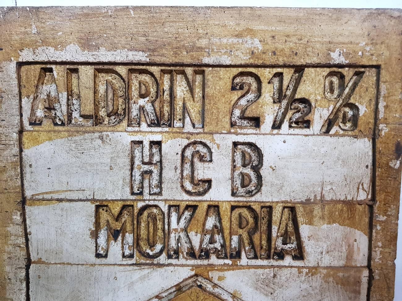 This is a one of a kind Rare Dutch plaster mold and made in the mid of the 20th century, these where used to make a rubber stamp for bags or other export items. With the text "Aldrin 21/2 % H C B Mokaria BX 3743 via Matadi", so the