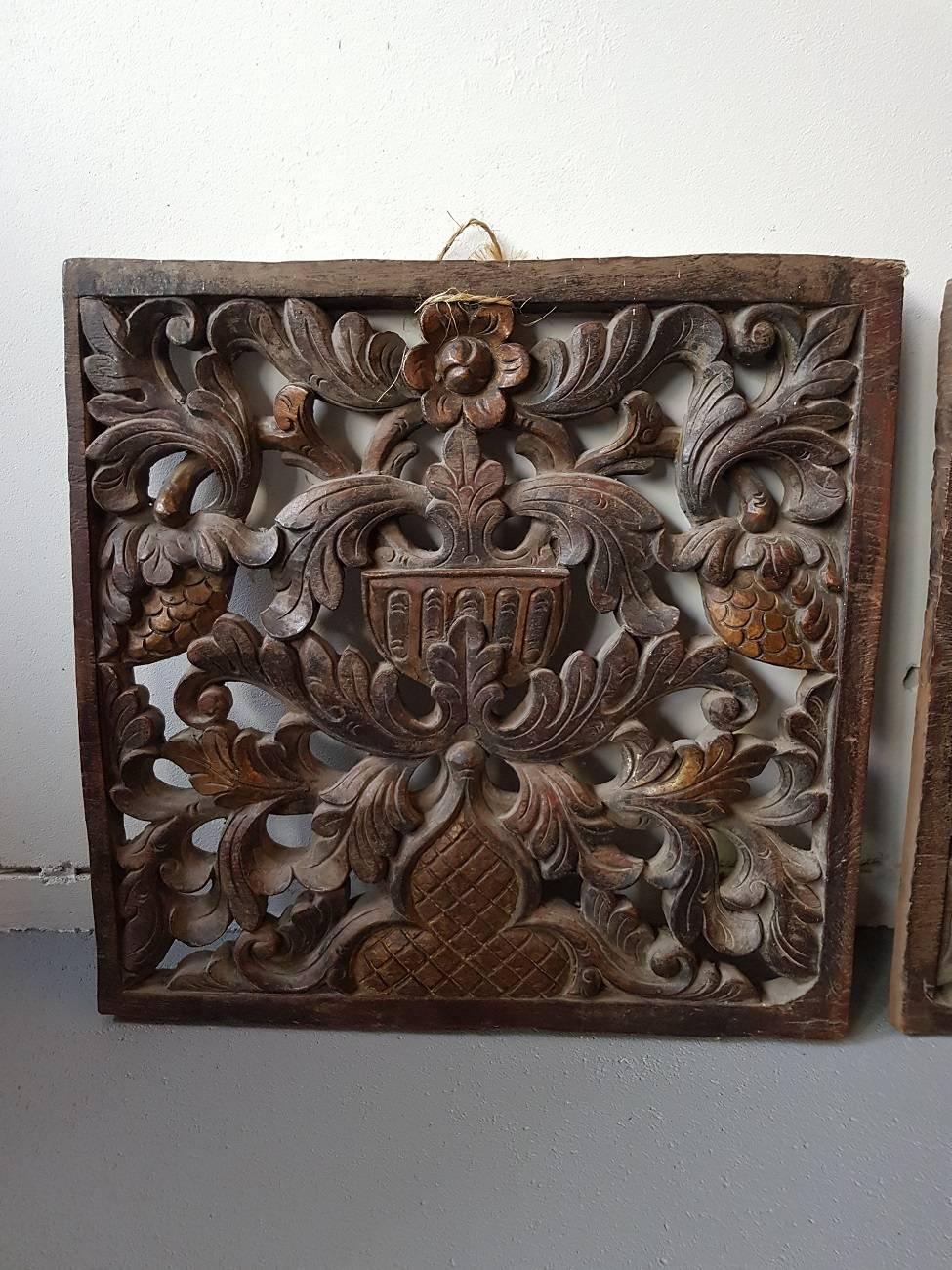 Two beautiful 18th century oak openwork panels with floral decoration and typical elements and both with partly old polychrome and gilding. These are very decorative in any interior and unique.

The measurements are:
Depth 3 cm/ 1.1 inch.
Width