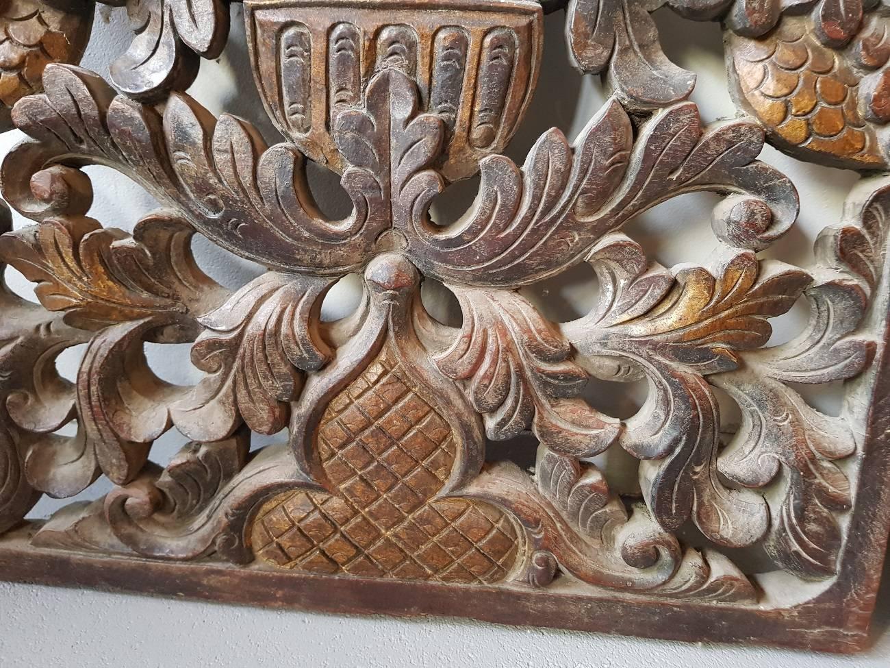 Two Rare 18th Century Carved Oak Panels with a Floral Scene For Sale 1