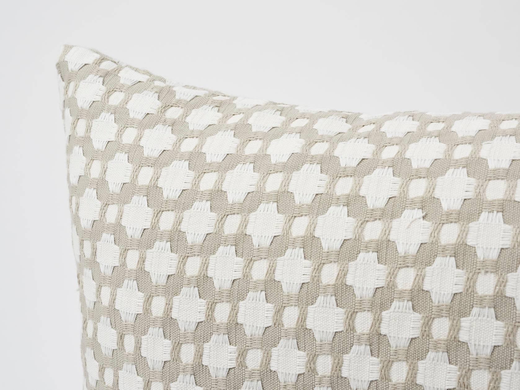 Indian Schumacher Betwixt Geometric Textural Woven White Two-Sided 18