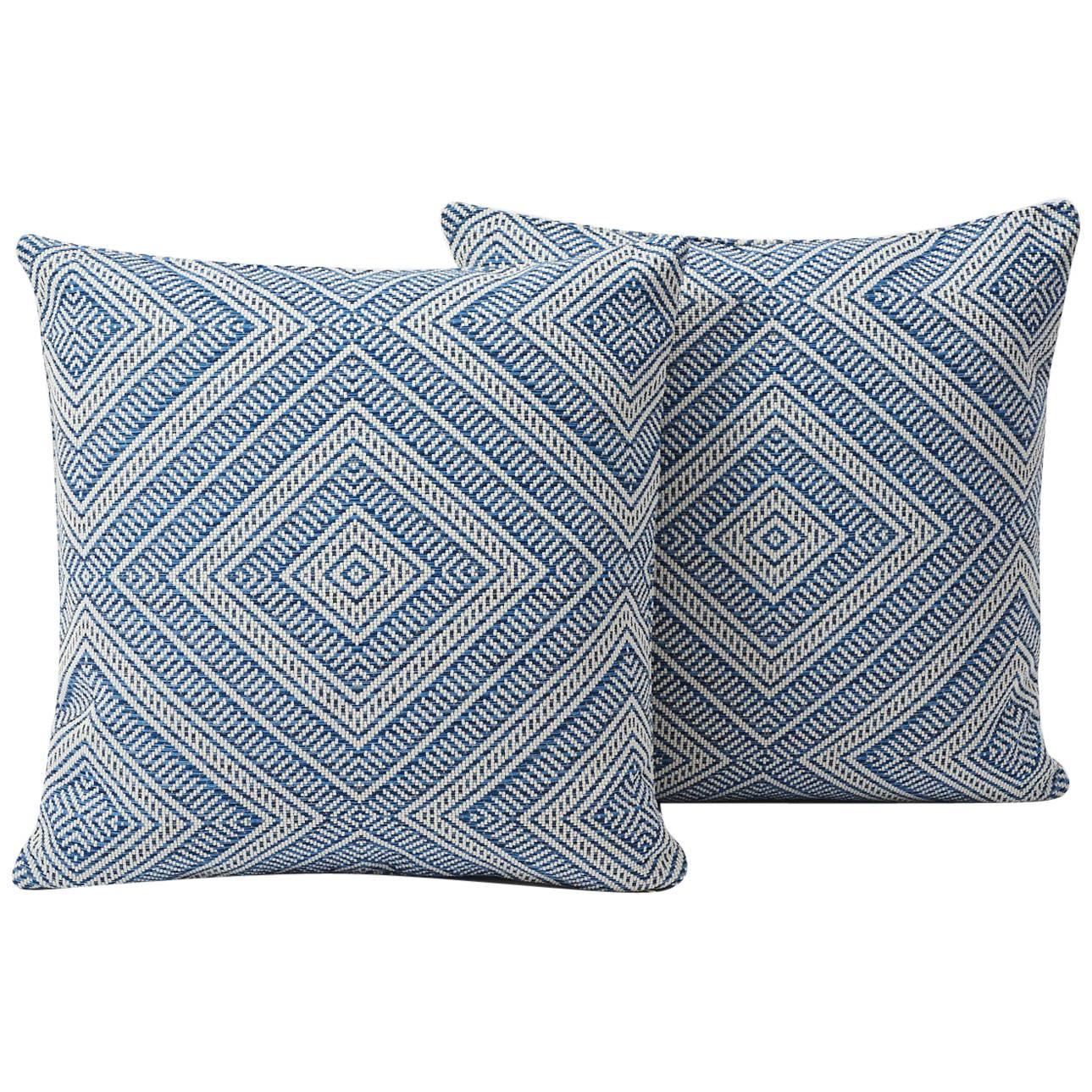 Modern Schumacher Tortola Diamond Woven Indoor/Outdoor Two-Sided Pillow For Sale