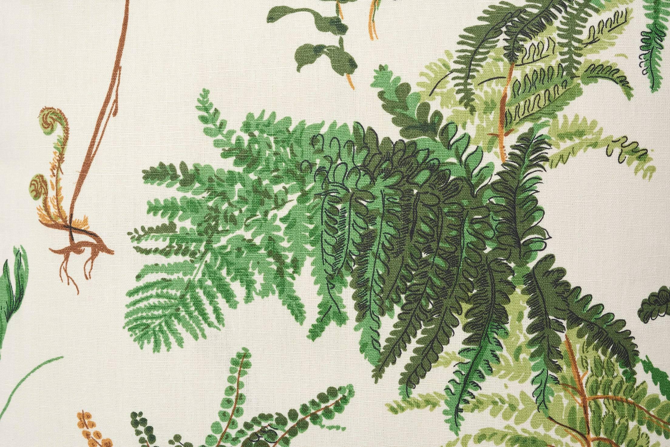 Schumacher - Coussin en lin blanc et vert « Les Fougeres » à motifs floraux pour Neuf - En vente à New York, NY