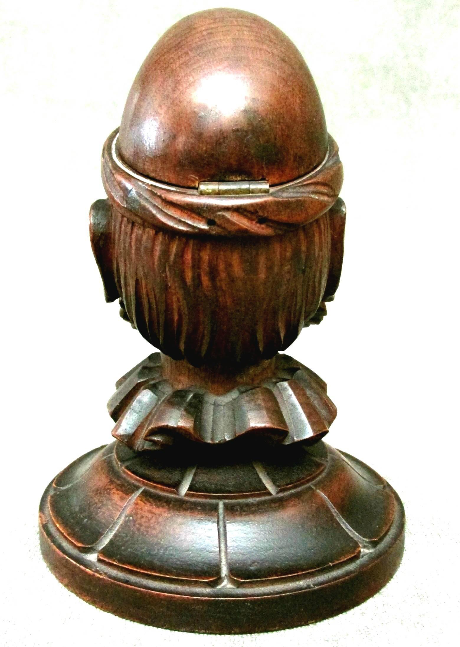 Swiss Black Forest Humidor in the Form of a Monkey’s Head, Switzerland, Circa 1920 For Sale