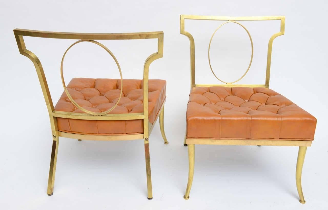 Hollywood Regency Pair of Leather and Brass Chairs by William Billy Haines In Good Condition For Sale In Dallas, TX
