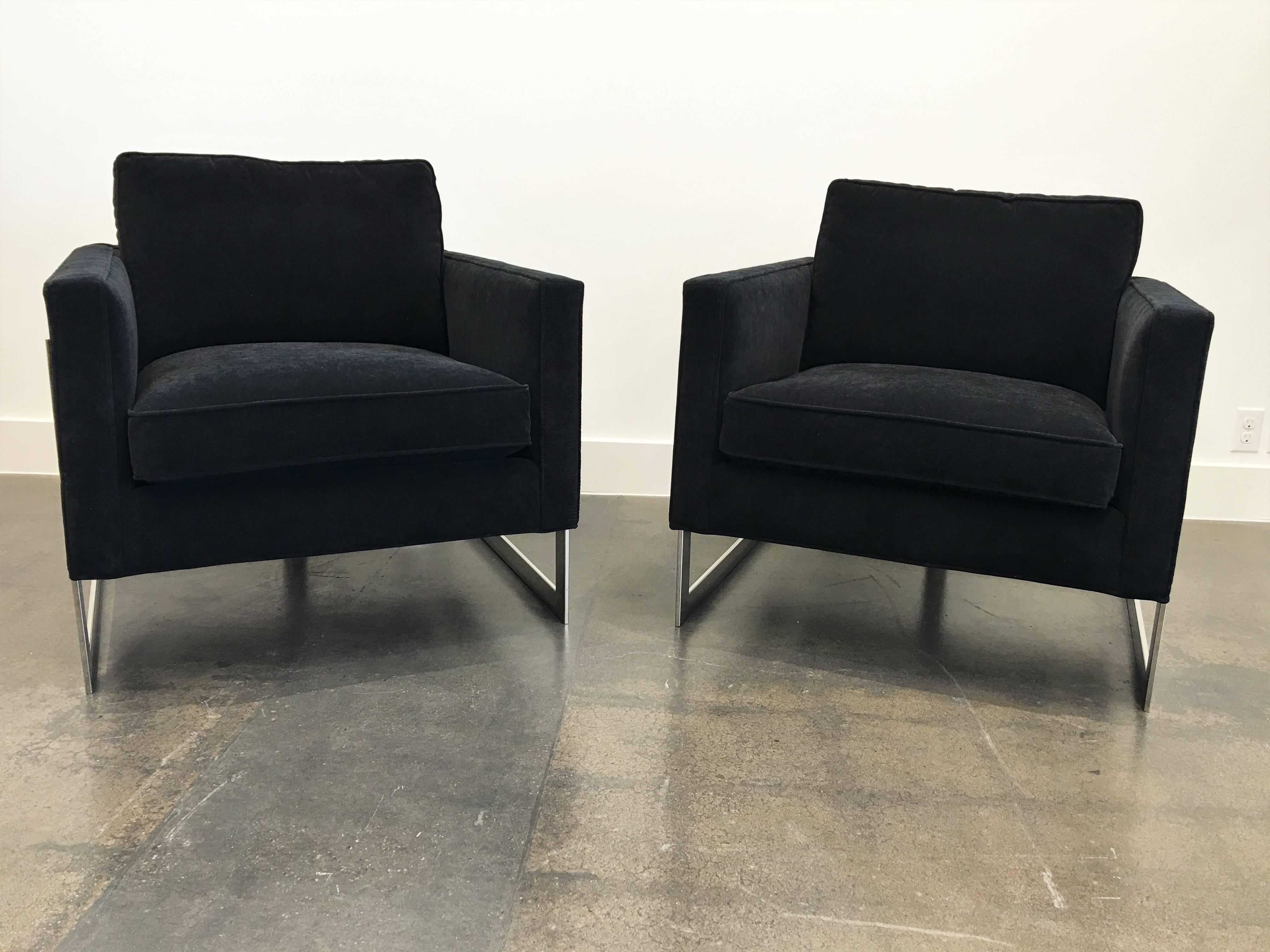 Mid-Century Modern Pair of Milo Baughman T-Back Cube Lounge Chairs for Thayer Coggin For Sale