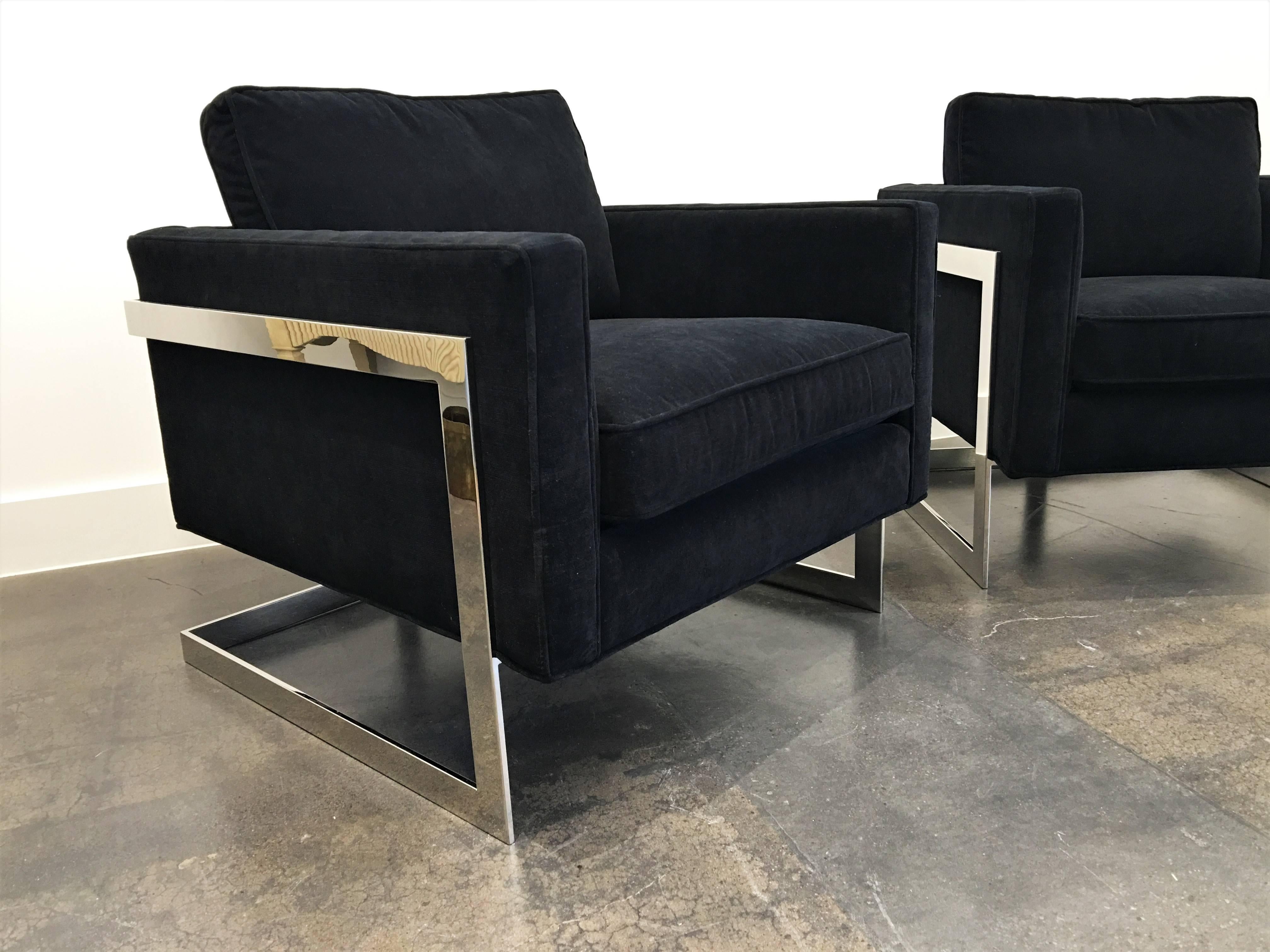 Late 20th Century Pair of Milo Baughman T-Back Cube Lounge Chairs for Thayer Coggin For Sale