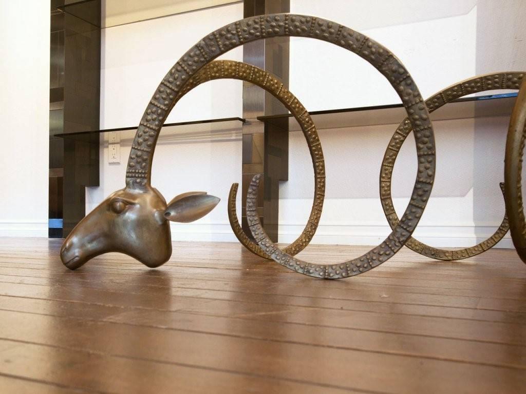 Ibex Sculptural Brass Rams Head Coffee Table in the Manner of Chervet In Excellent Condition For Sale In Dallas, TX