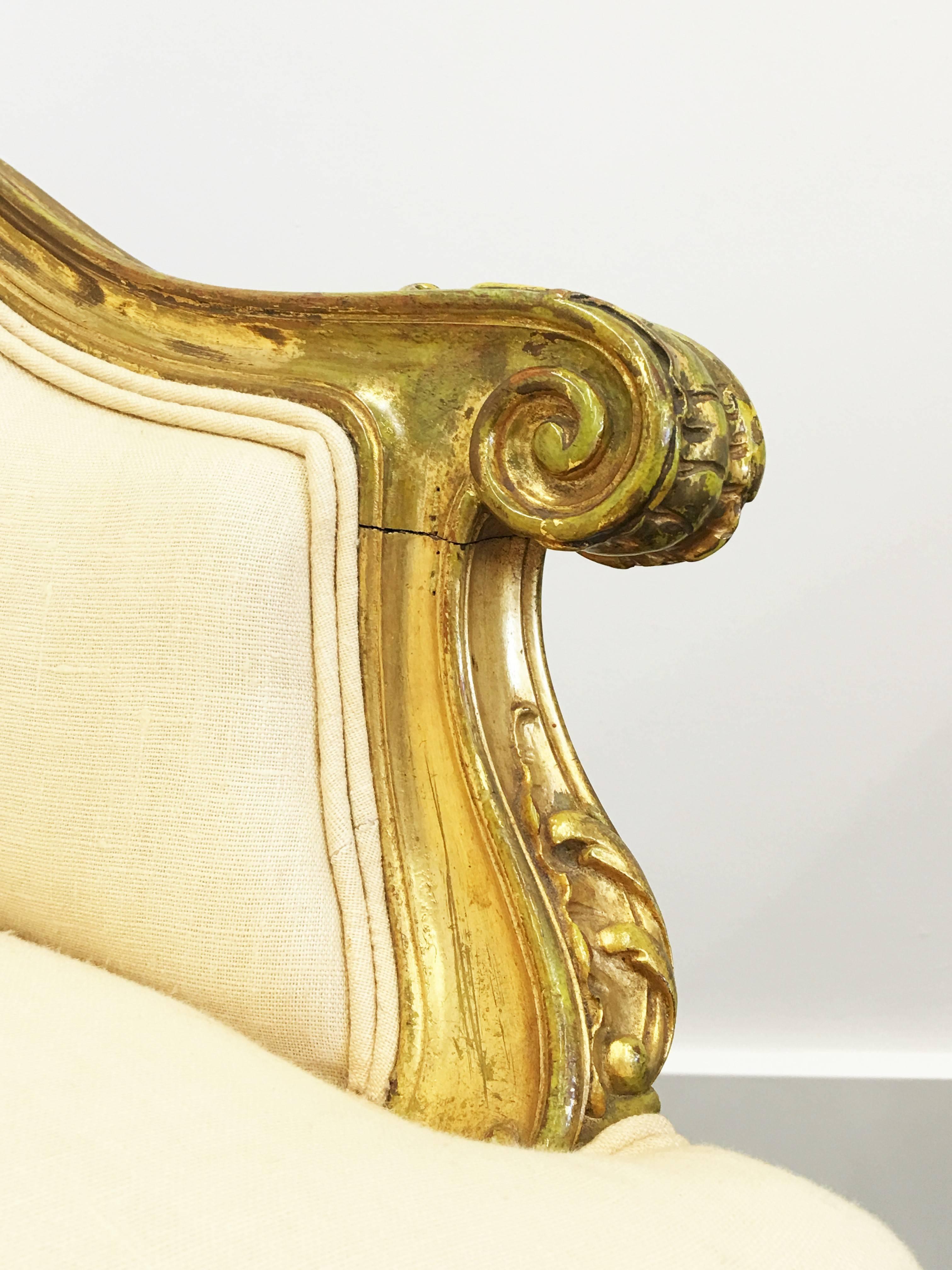 Pair of 19th Century Louis XV Giltwood Bergères In Good Condition For Sale In Dallas, TX
