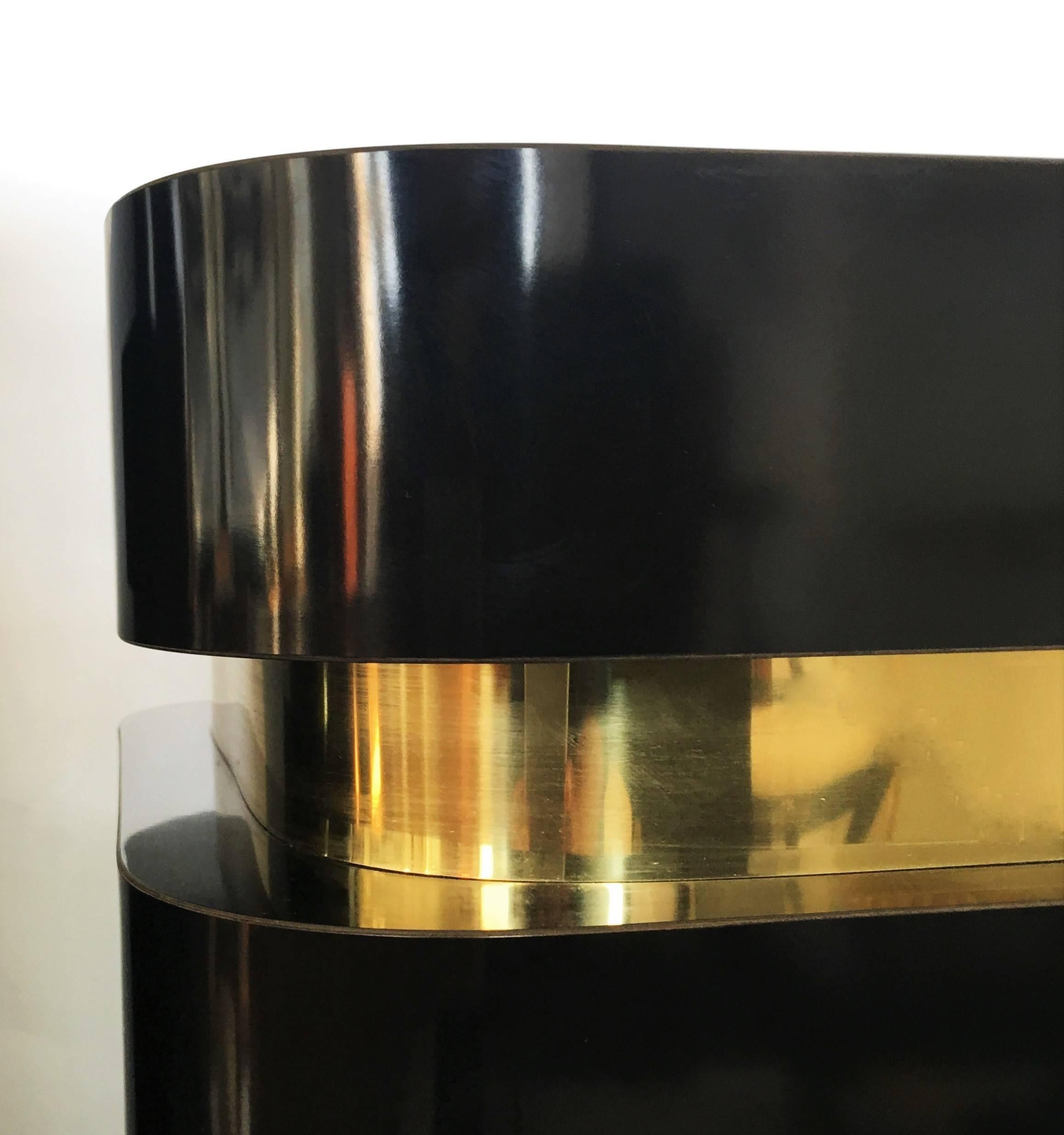 20th Century Pair of Black Lacquer and Brass Pedestals For Sale